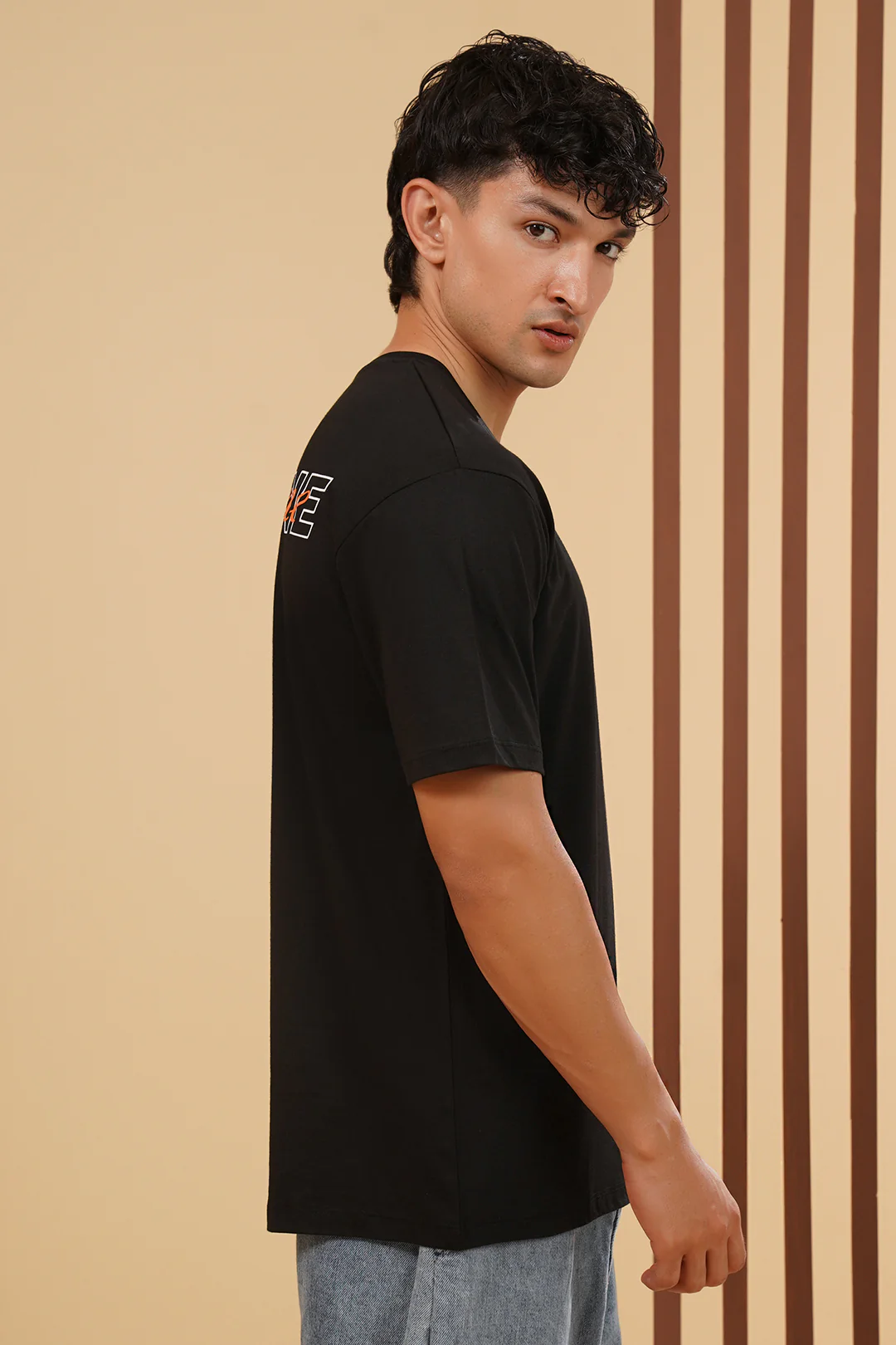Graphic T-Shirt - R187 - Image 3