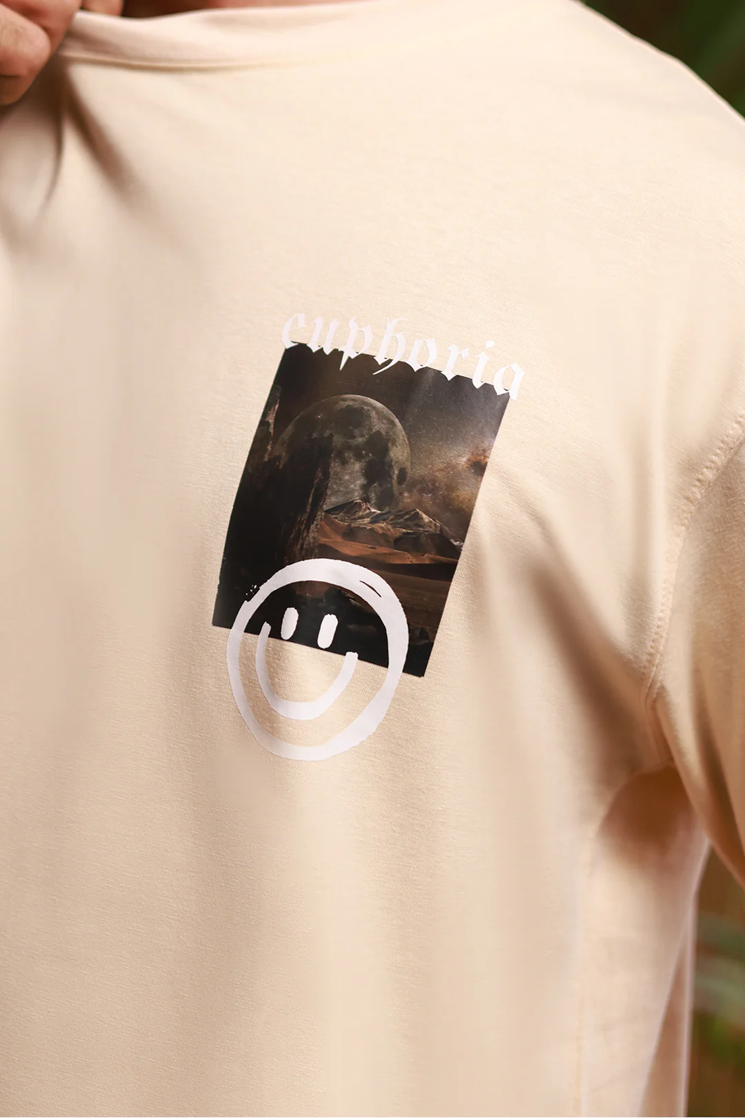 Relax Graphic T-Shirt - X048 - Image 4
