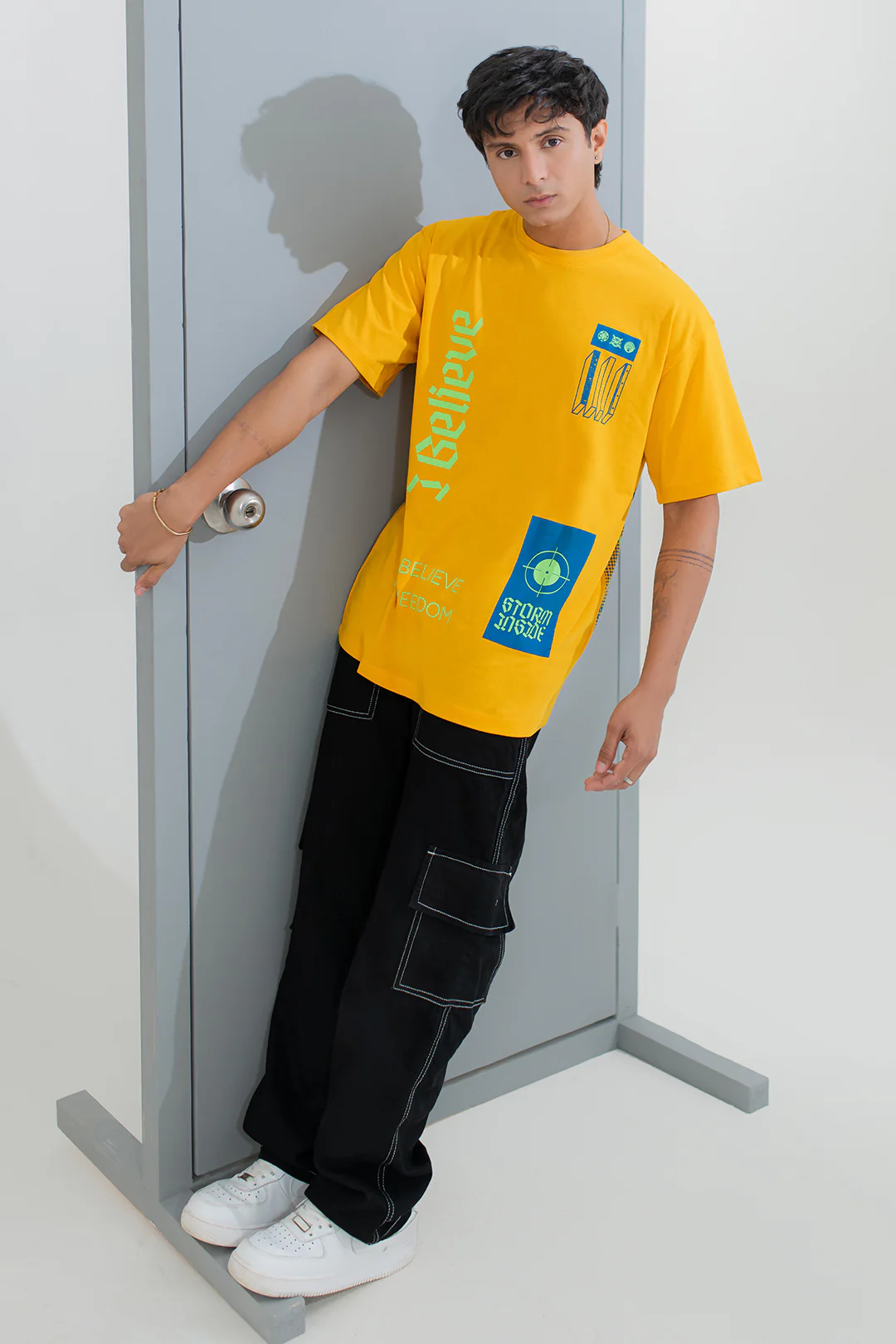 Relax Graphic T-Shirt - X060 - Image 4