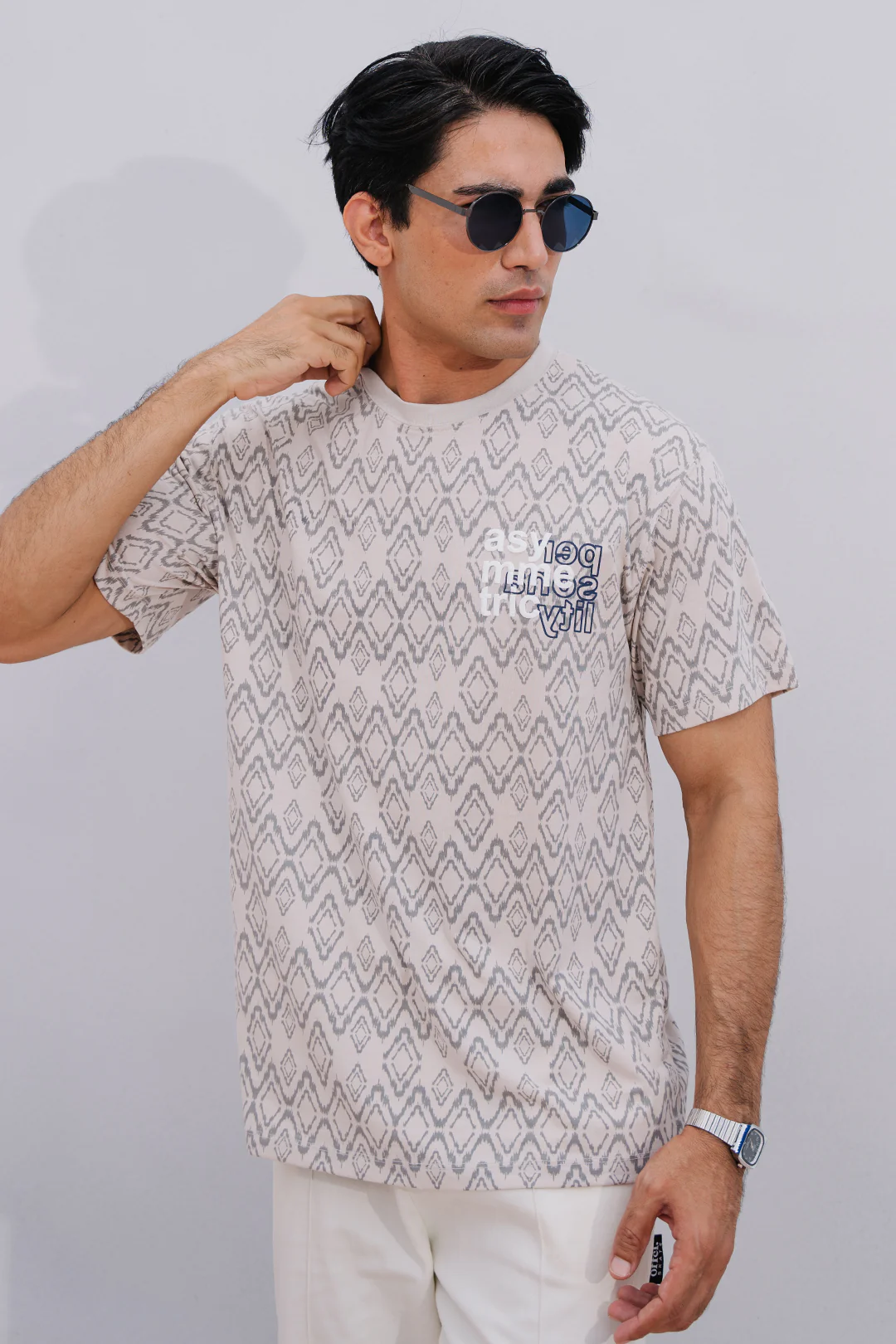 Relax Graphic T-Shirt - X079