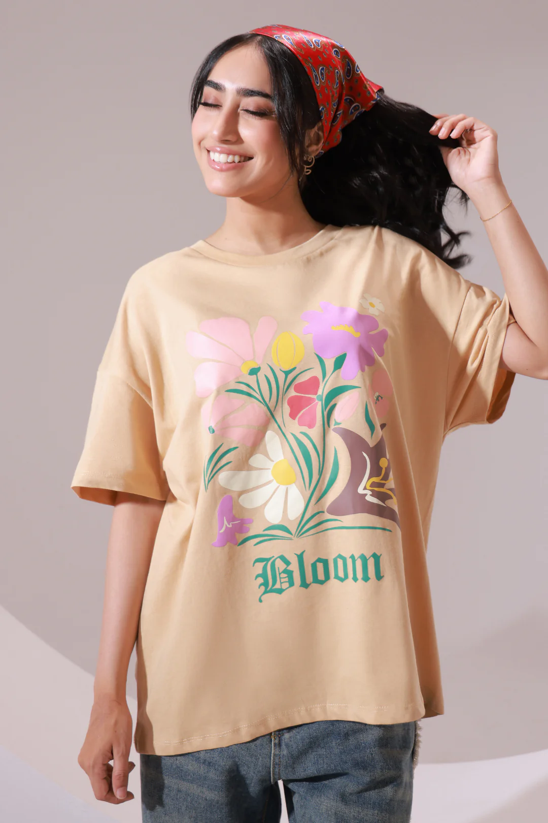 Graphic T-Shirt - 040 - Image 2