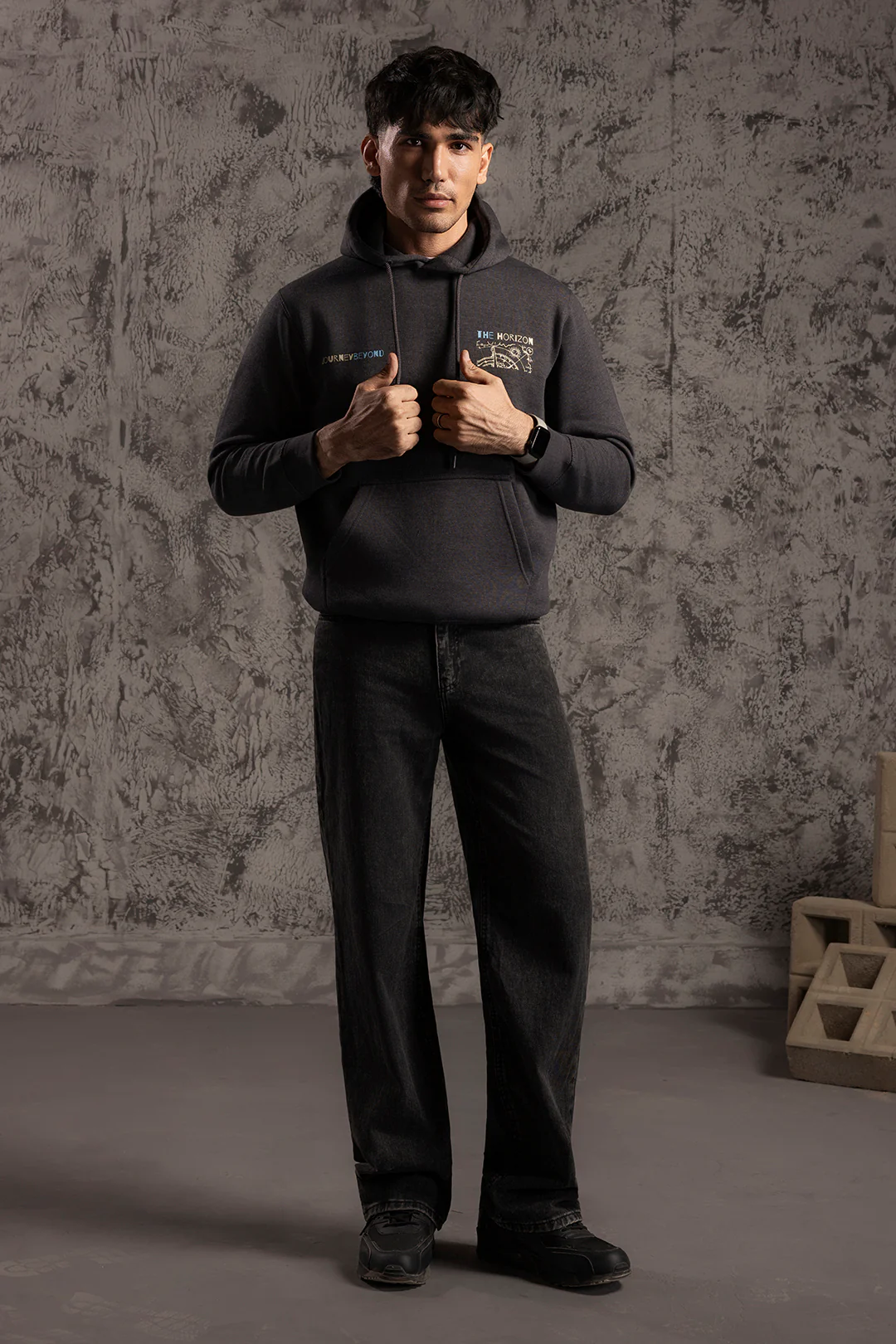 Graphic Hoodie - 5027 - Image 5