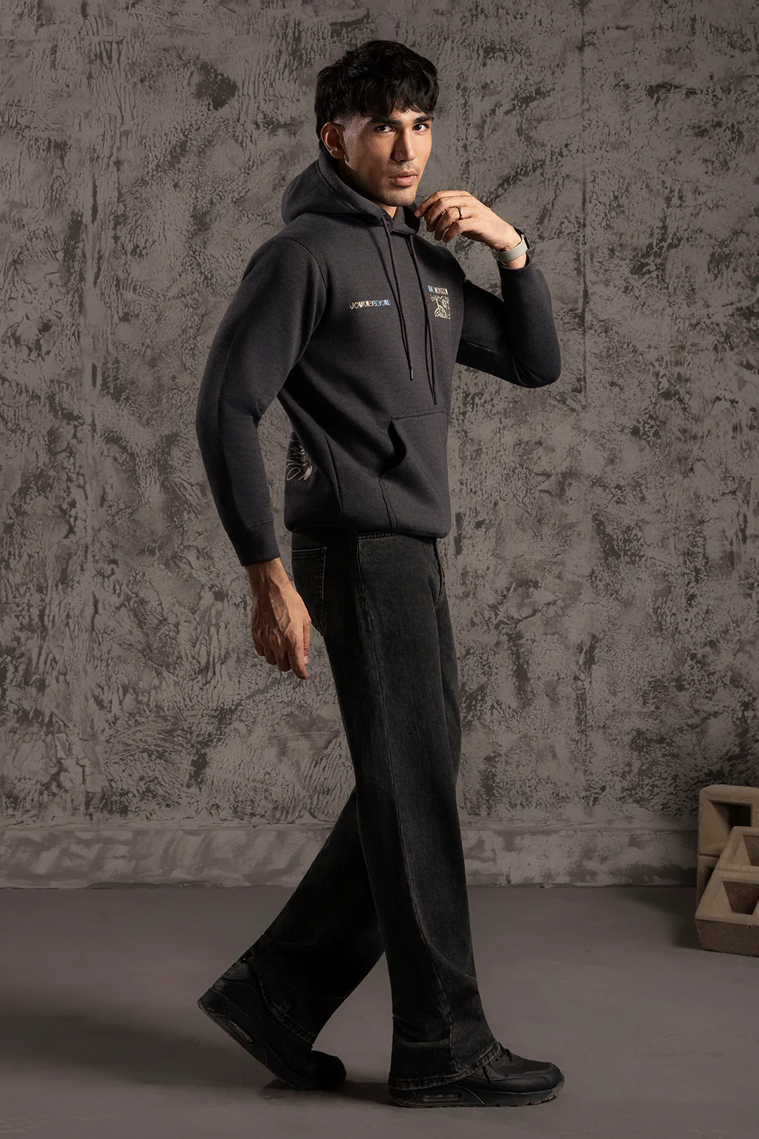 Graphic Hoodie - 5027 - Image 6