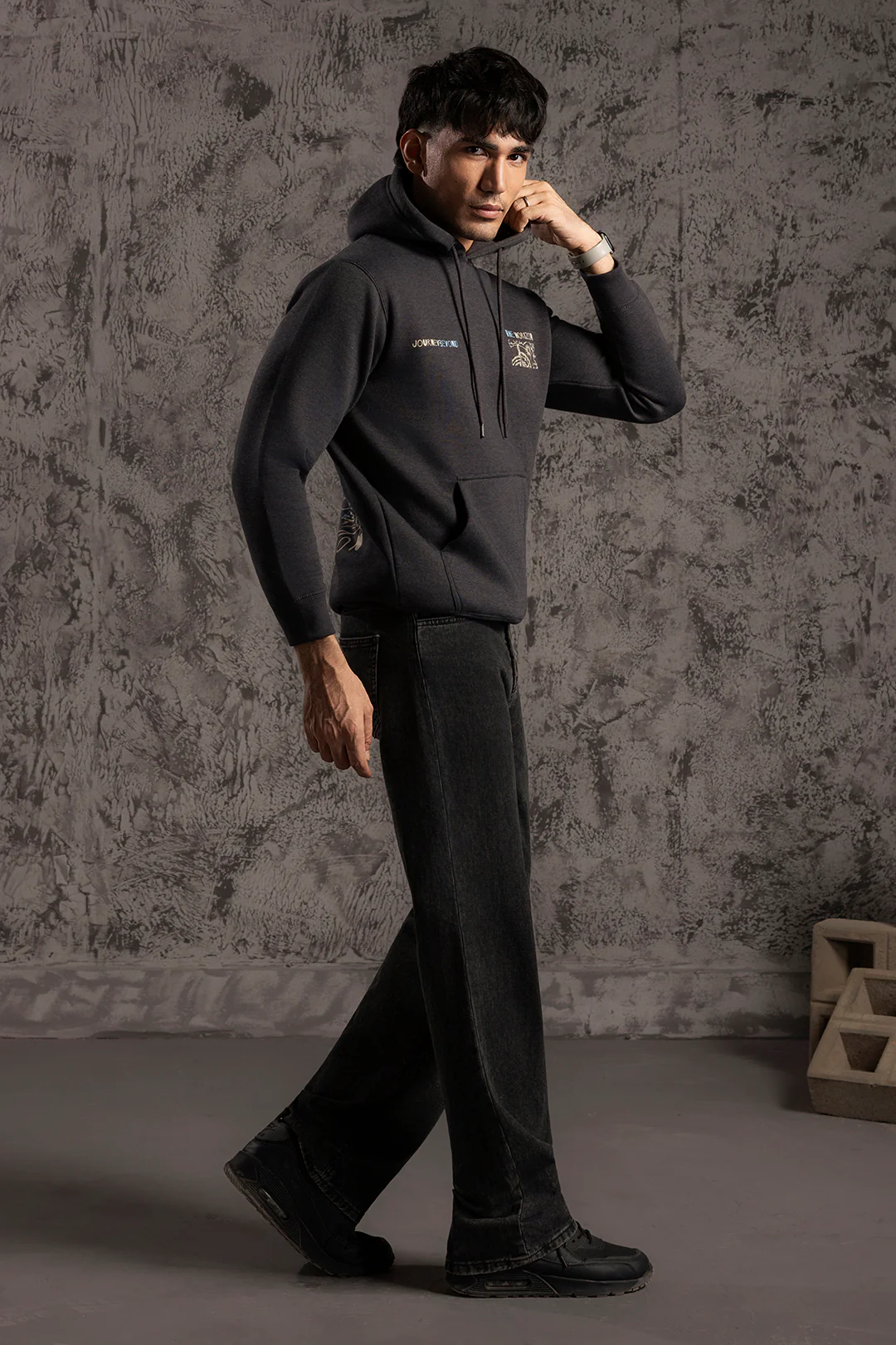 Graphic Hoodie - 5027 - Image 7