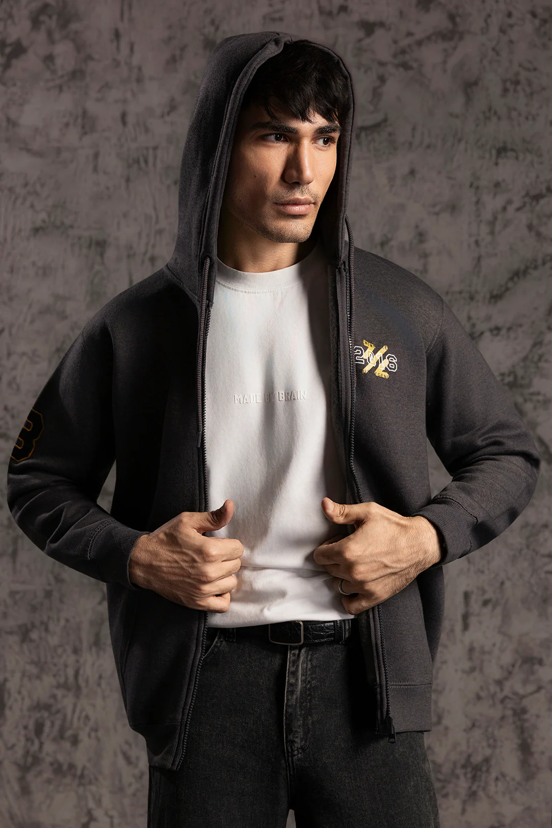 Graphic Zipper Hoodie - 5022 - Image 3