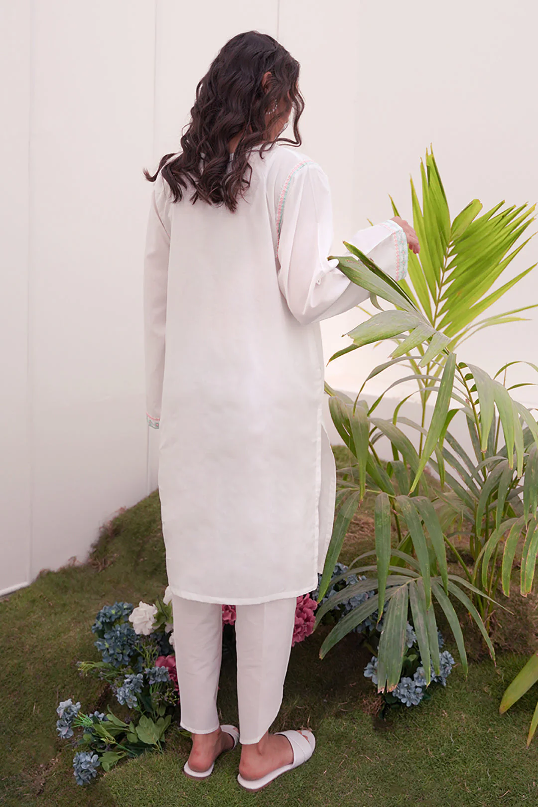 Embroidered Kurta - 0481 - Image 6
