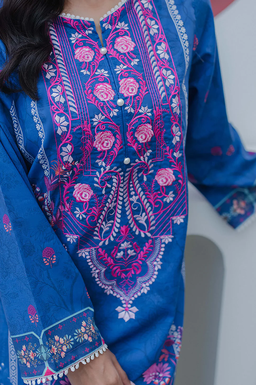 Embroidered Kurta - 1155 - Image 4