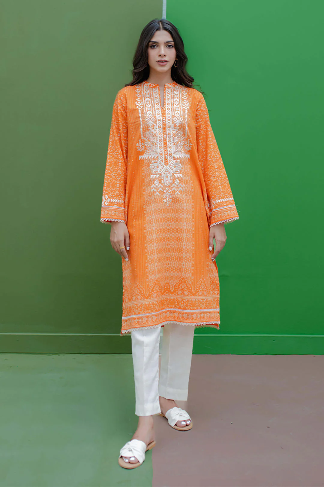 Embroidered Kurta - 1198 - Image 5