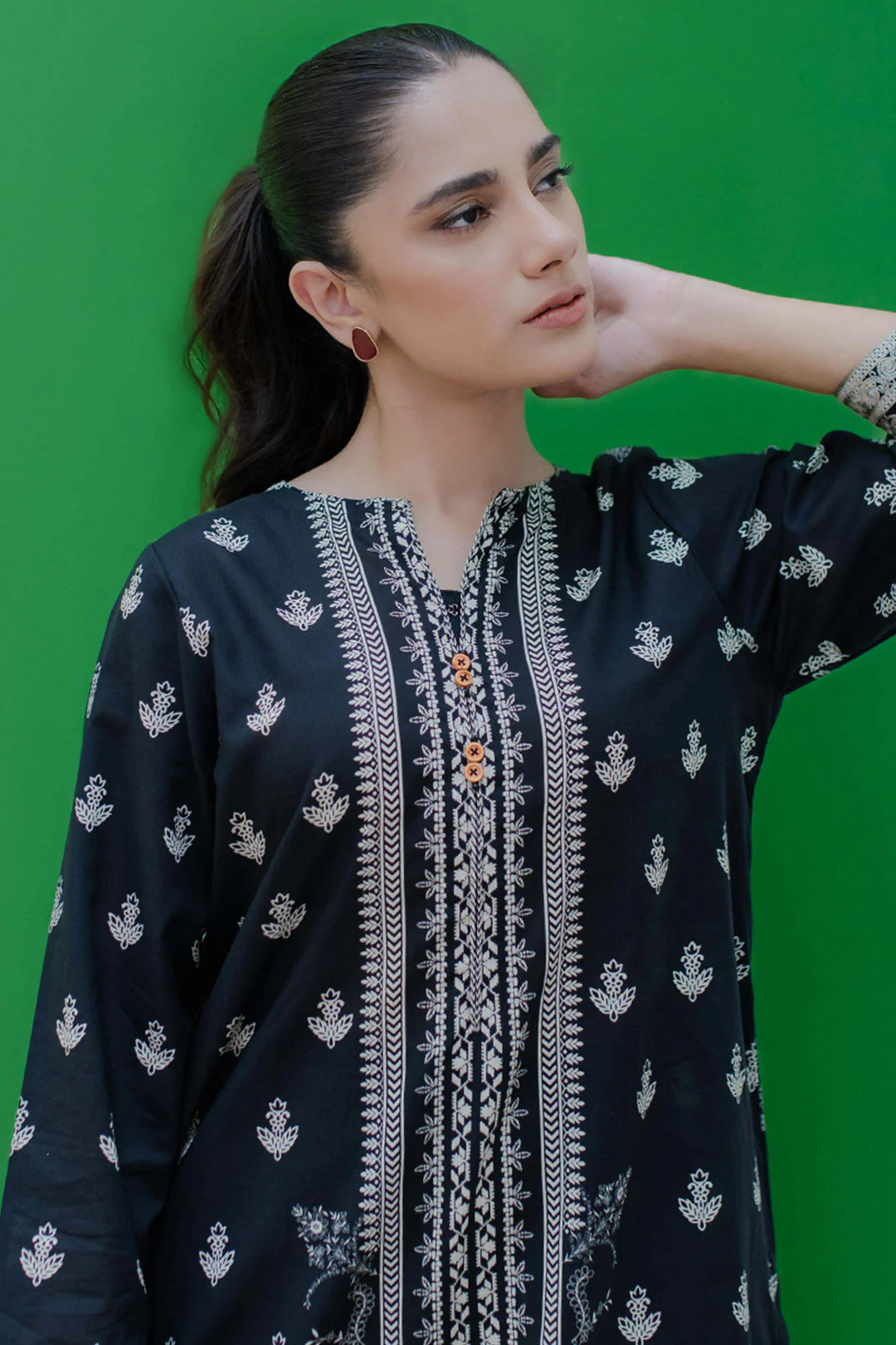 Embroidered Kurta - 1201 - Image 6