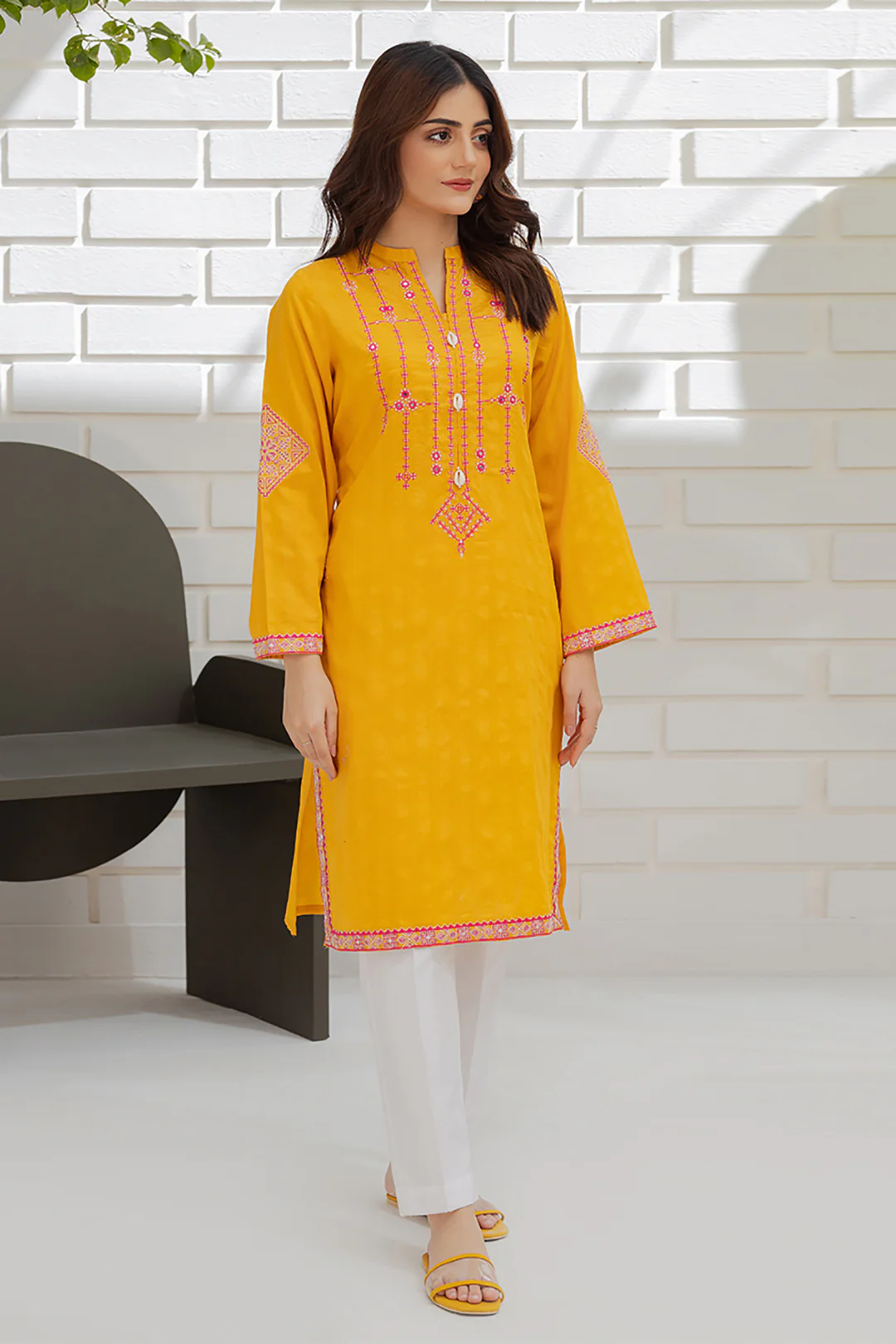 Embroidered Kurta - 1206 - Image 2