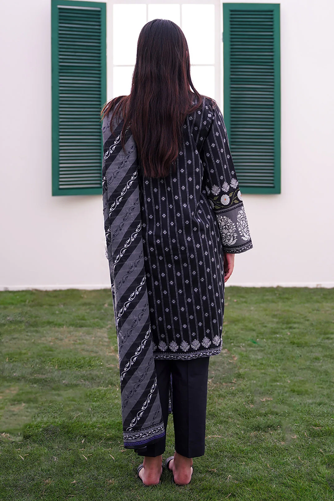 Embroidered Kurta Dupatta - 0636 - Image 5
