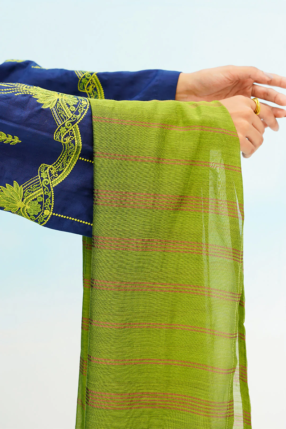 Embroidered Kurta Dupatta - 0891 - Image 3