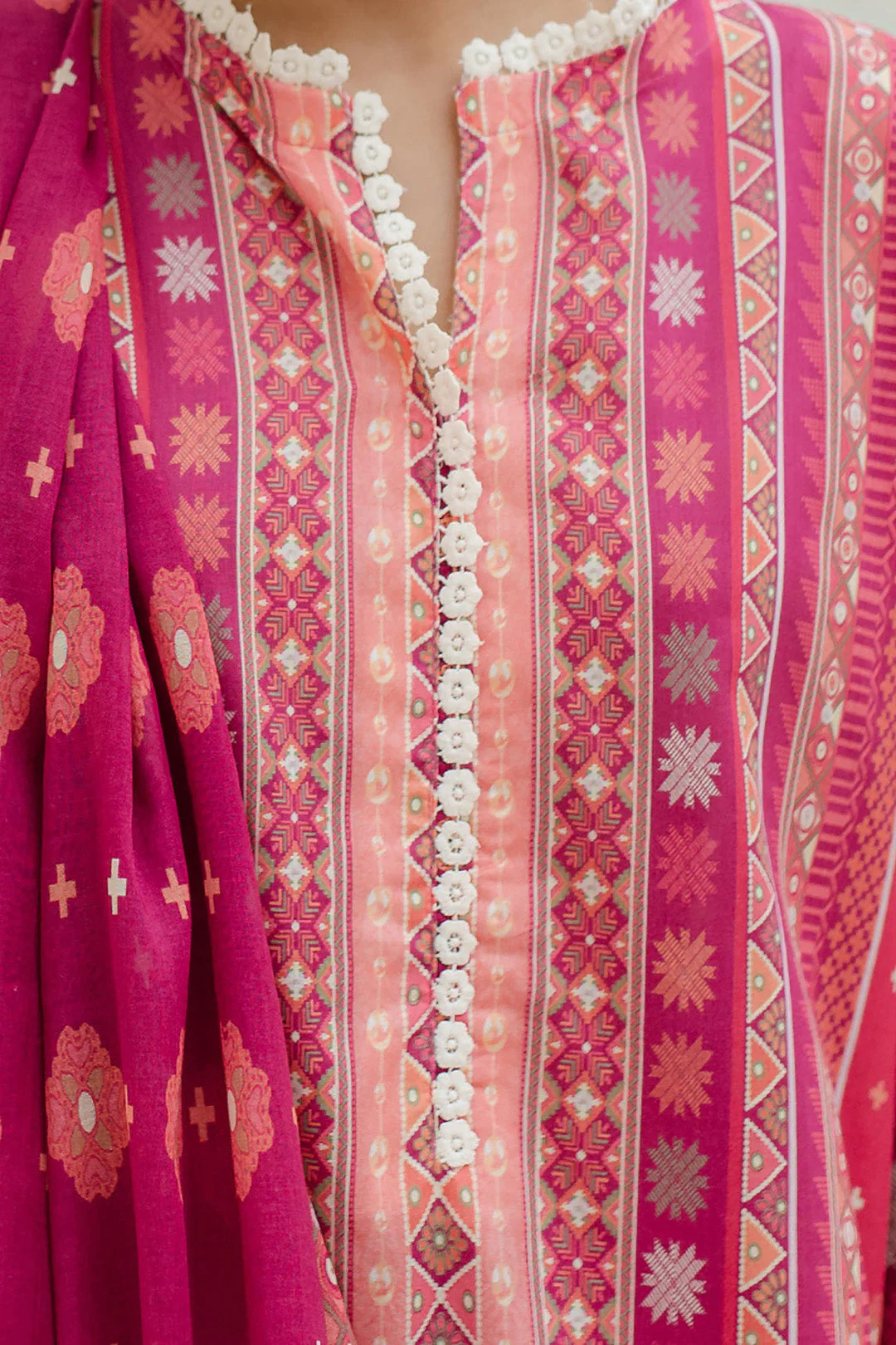 Kurta Dupatta Trouser - 1075 - Image 4