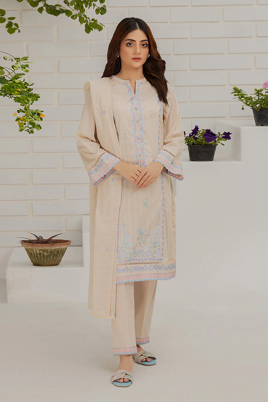 Embroidered Kurta Dupatta Trouser - 1232 - Image 2
