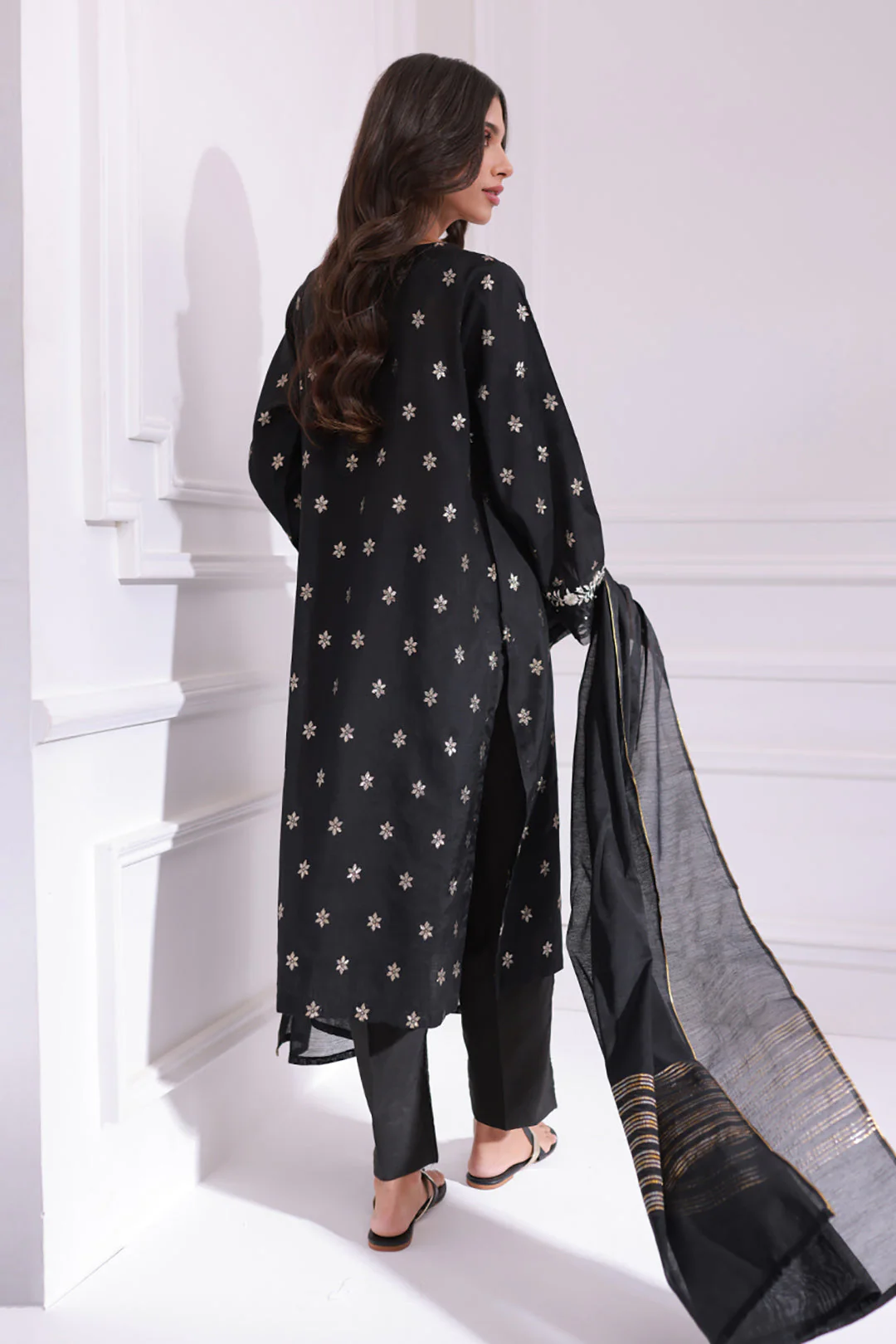 Embroidered Kurta Dupatta Trouser - 1284 - Image 4