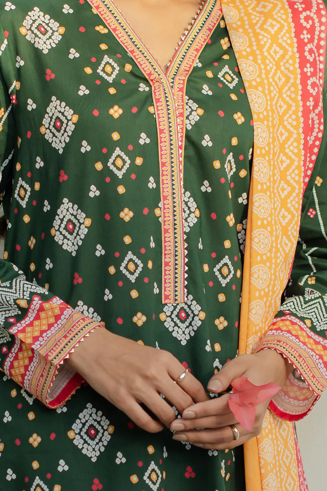 Kurta Dupatta Trouser - 1518 - Image 4