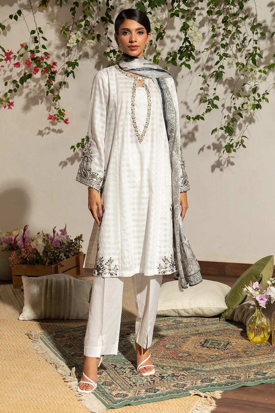 Embroidered Kurta Dupatta Trouser - 1266 - Image 4