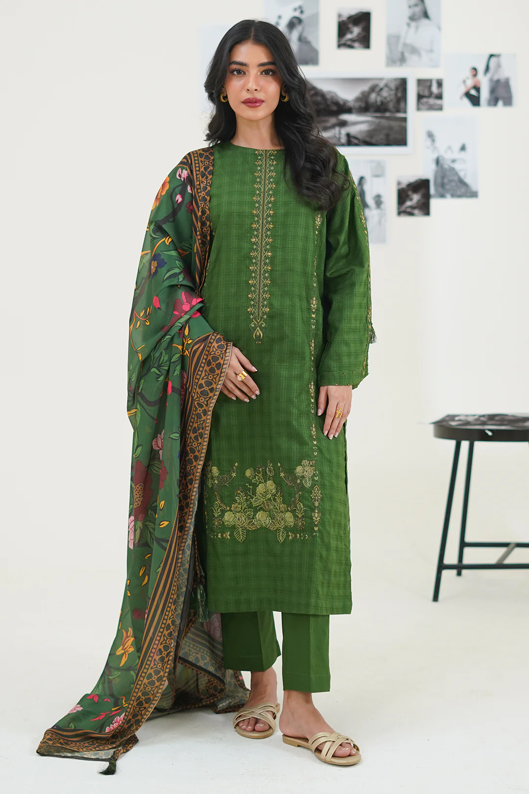 Embroidered Kurta Dupatta Trouser - 1268 - Image 3
