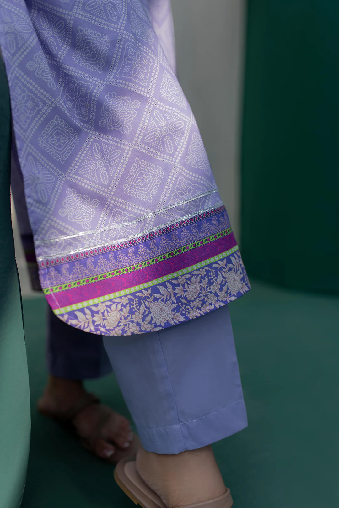 Kurta Dupatta Trouser - 2828 - Image 6