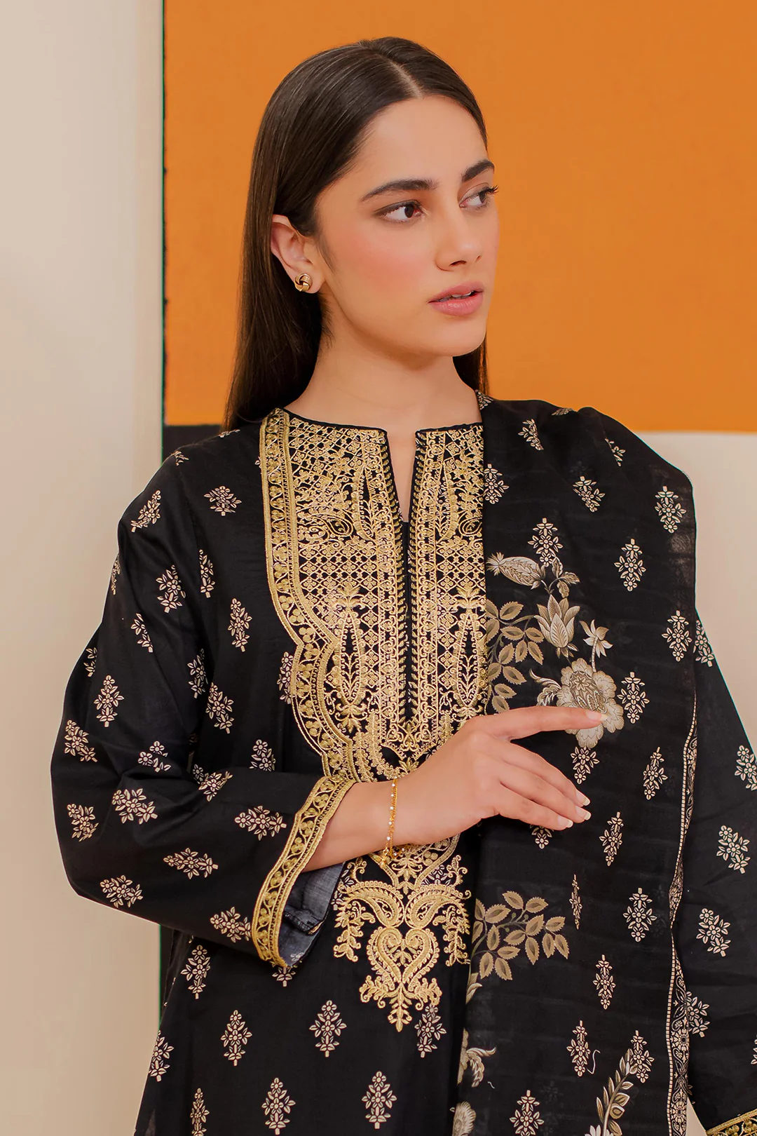 Embroidered Kurta Dupatta Trouser - 2831 - Image 2