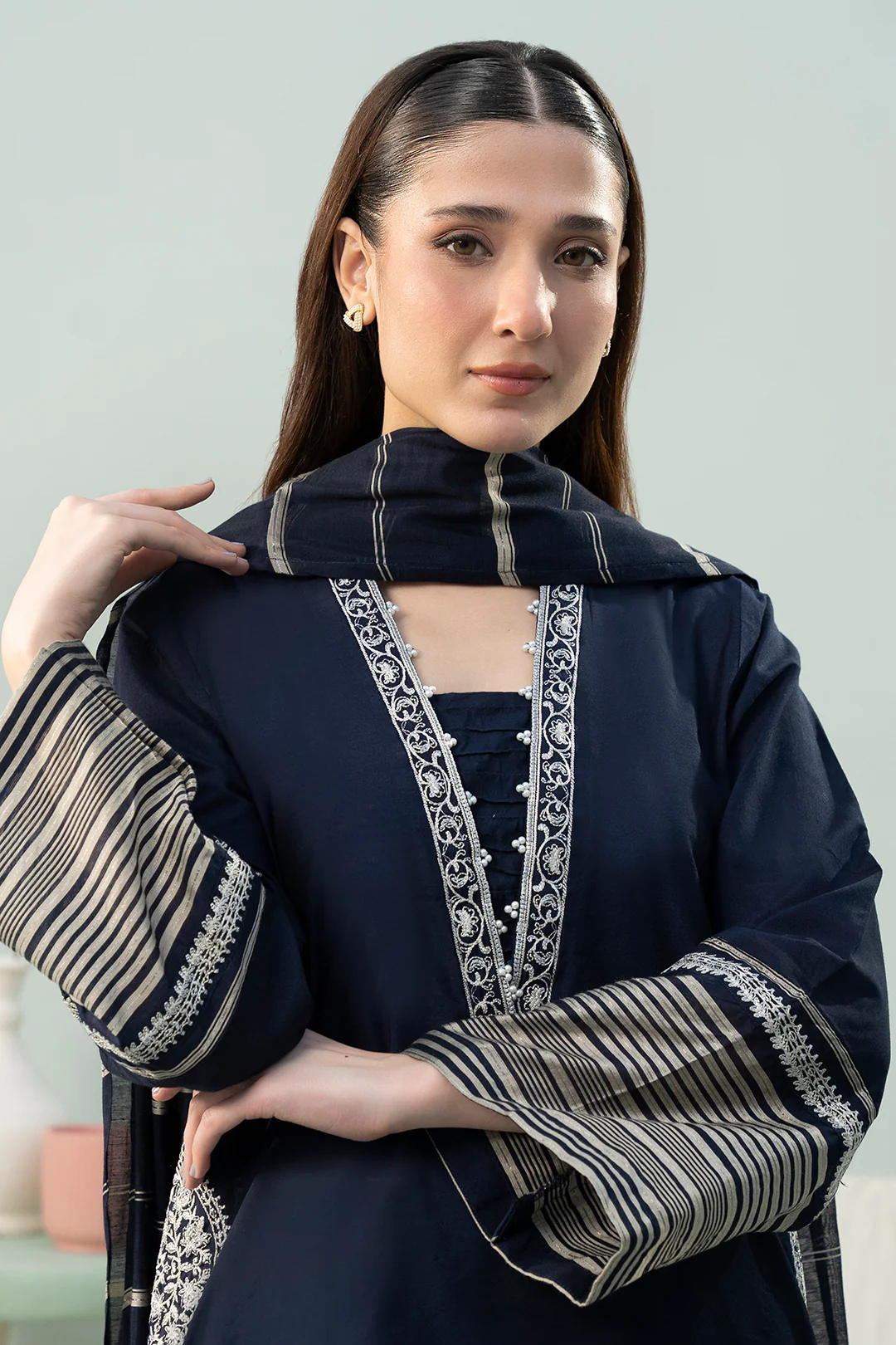 Embroidered Kurta Dupatta Trouser - 3338 - Image 2