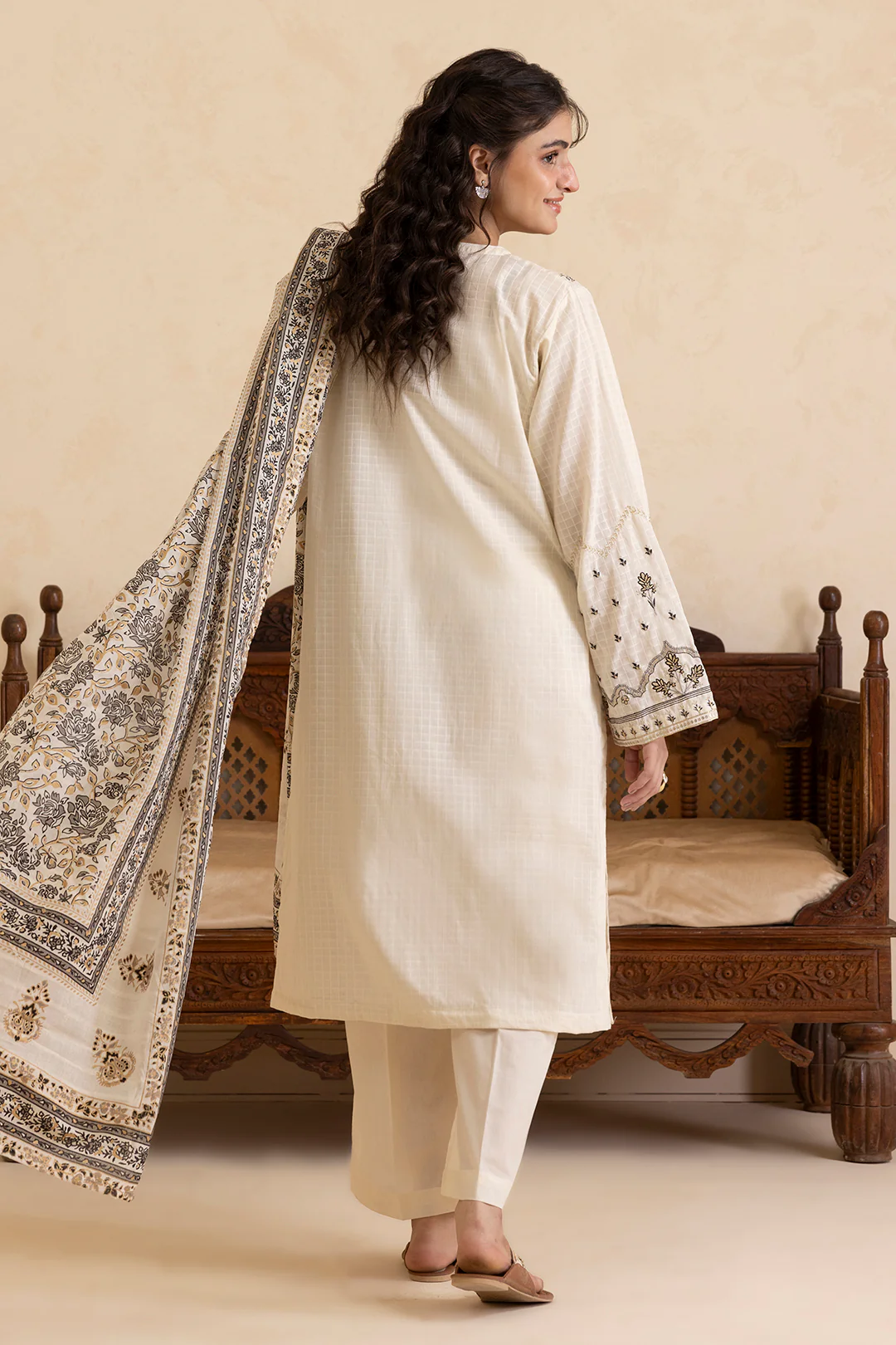 Embroidered Kurta Dupatta Trouser - 2502 - Image 7