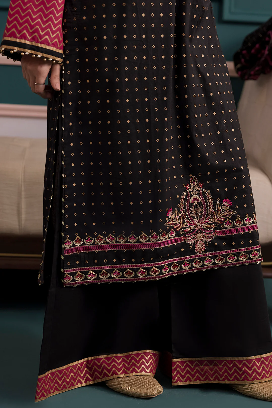 Embroidered Kurta Dupatta Trouser - 2514 - Image 6
