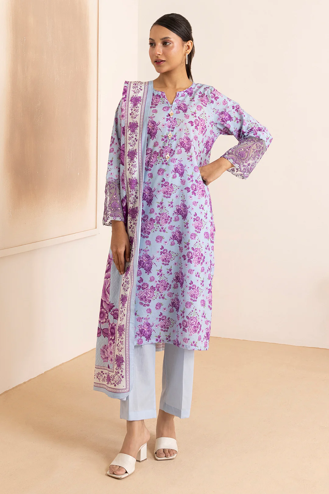 Embroidered Kurta Dupatta Trouser - 2633 - Image 3