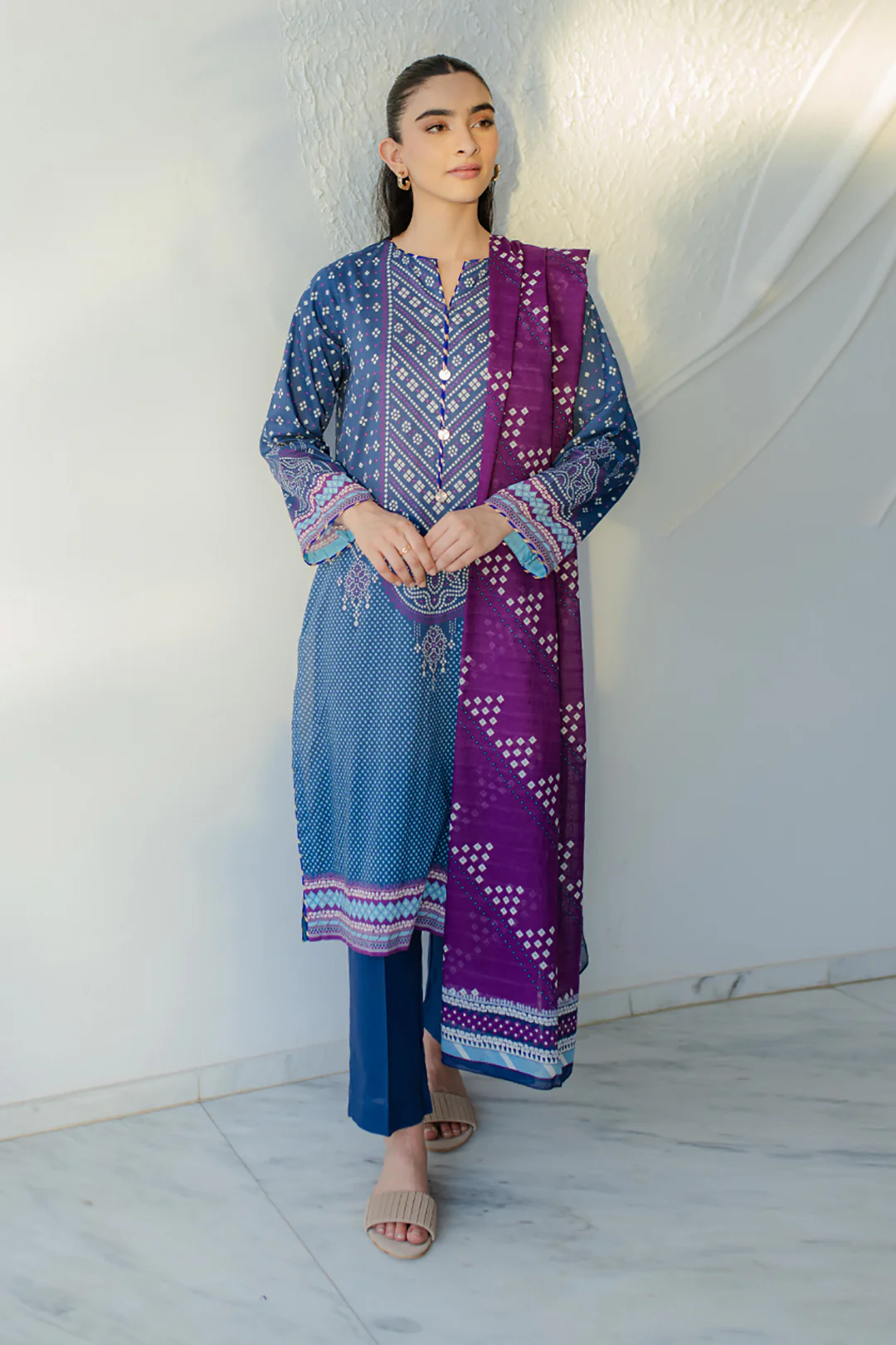 Kurta Dupatta Trouser - 1742 - Image 2