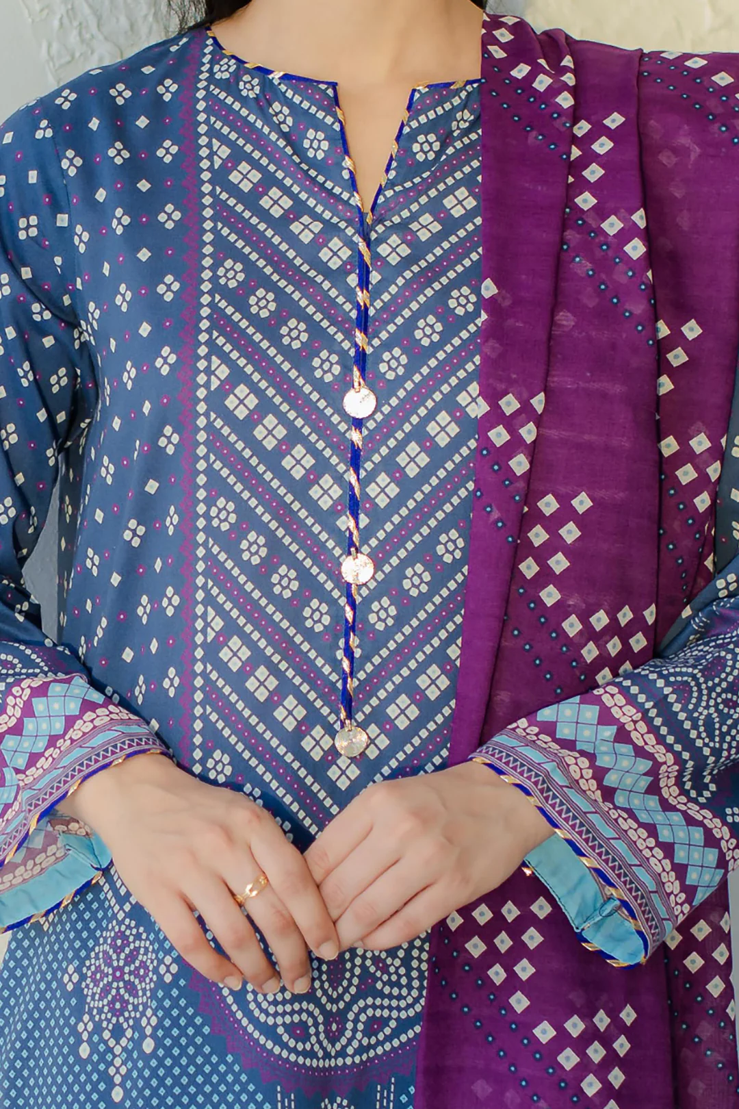 Kurta Dupatta Trouser - 1742 - Image 4