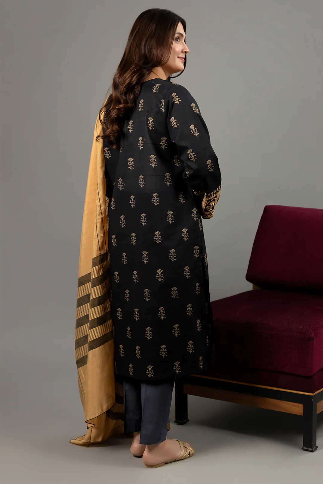 Embroidered Kurta Dupatta Trouser - 1761 - Image 5