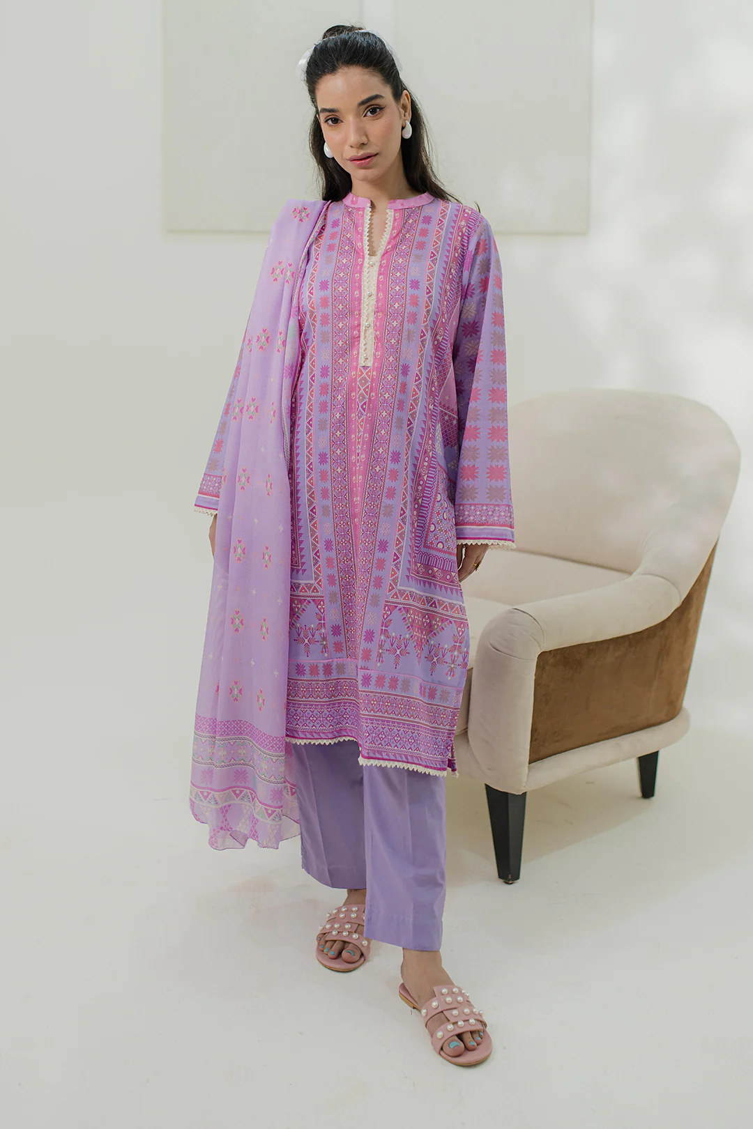 Kurta Dupatta Trouser - 1947 - Image 3