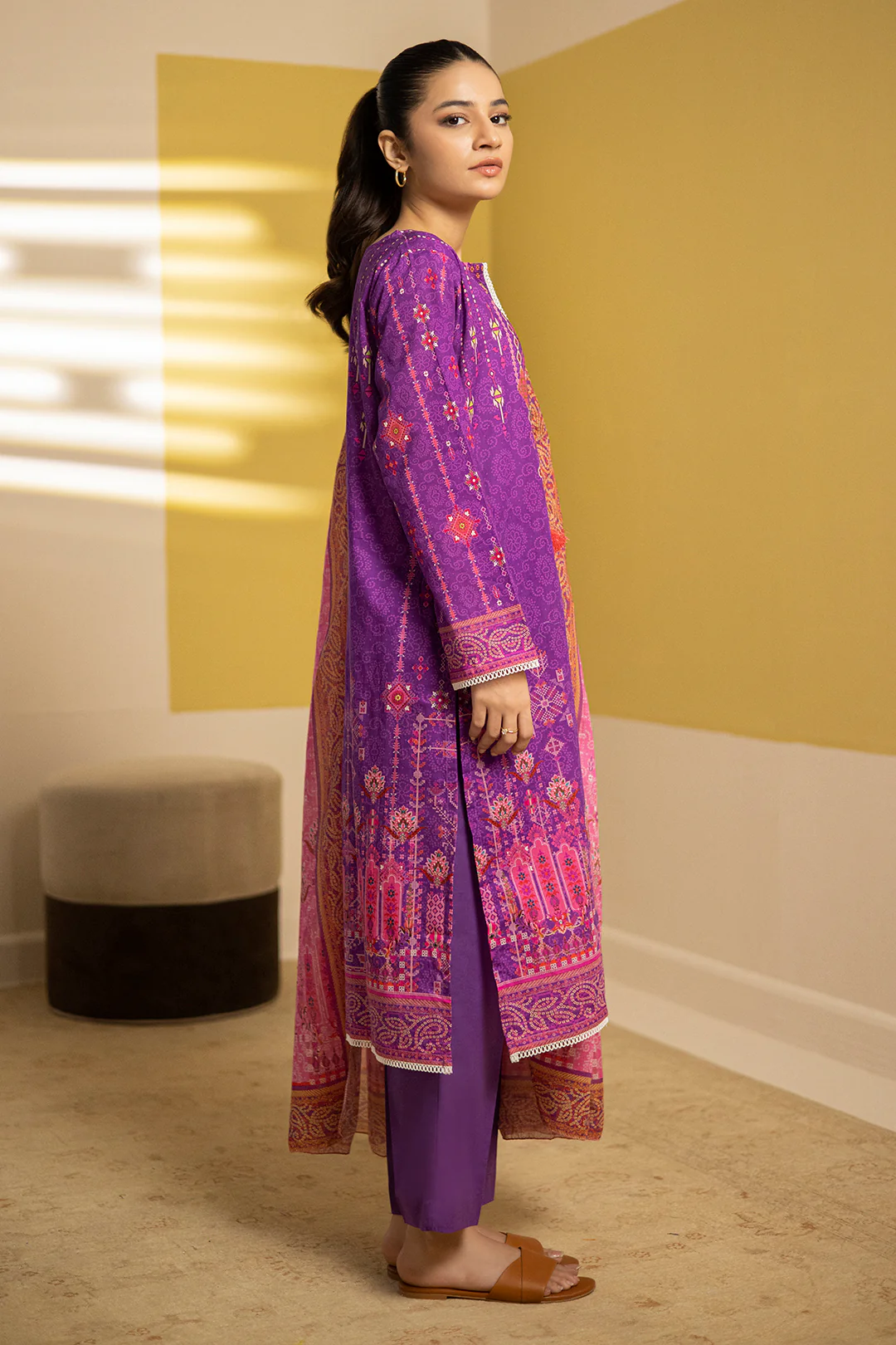 Kurta Dupatta Trouser - 2110 - Image 4