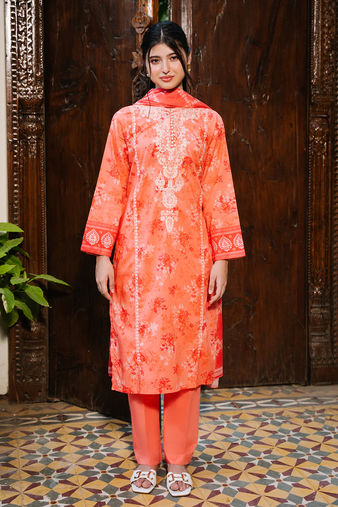 Embroidered Kurta Dupatta Trouser - 2115 - Image 3
