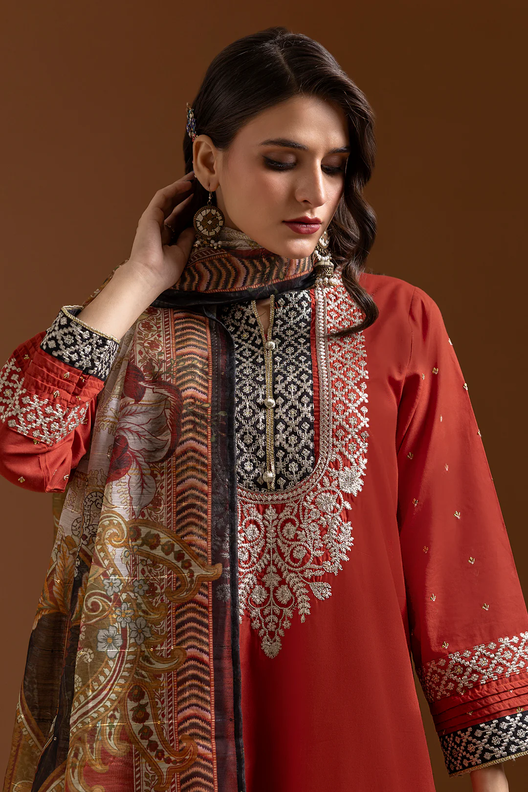 Embroidered Kurta Dupatta Trouser - 2136 - Image 2