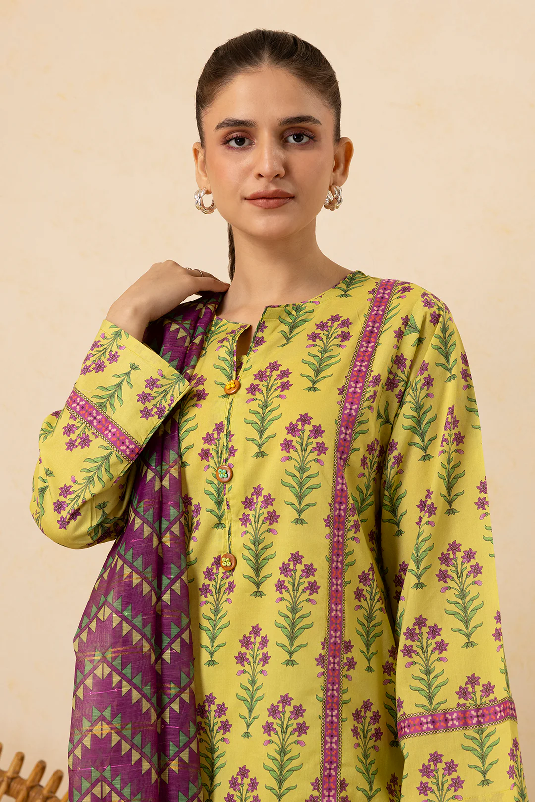 Kurta Dupatta Trouser - 1489 - Image 4