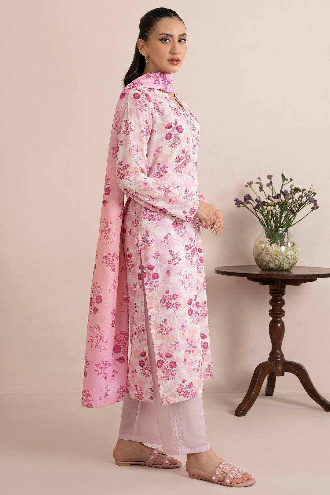 Kurta Dupatta Trouser - 1622 - Image 3