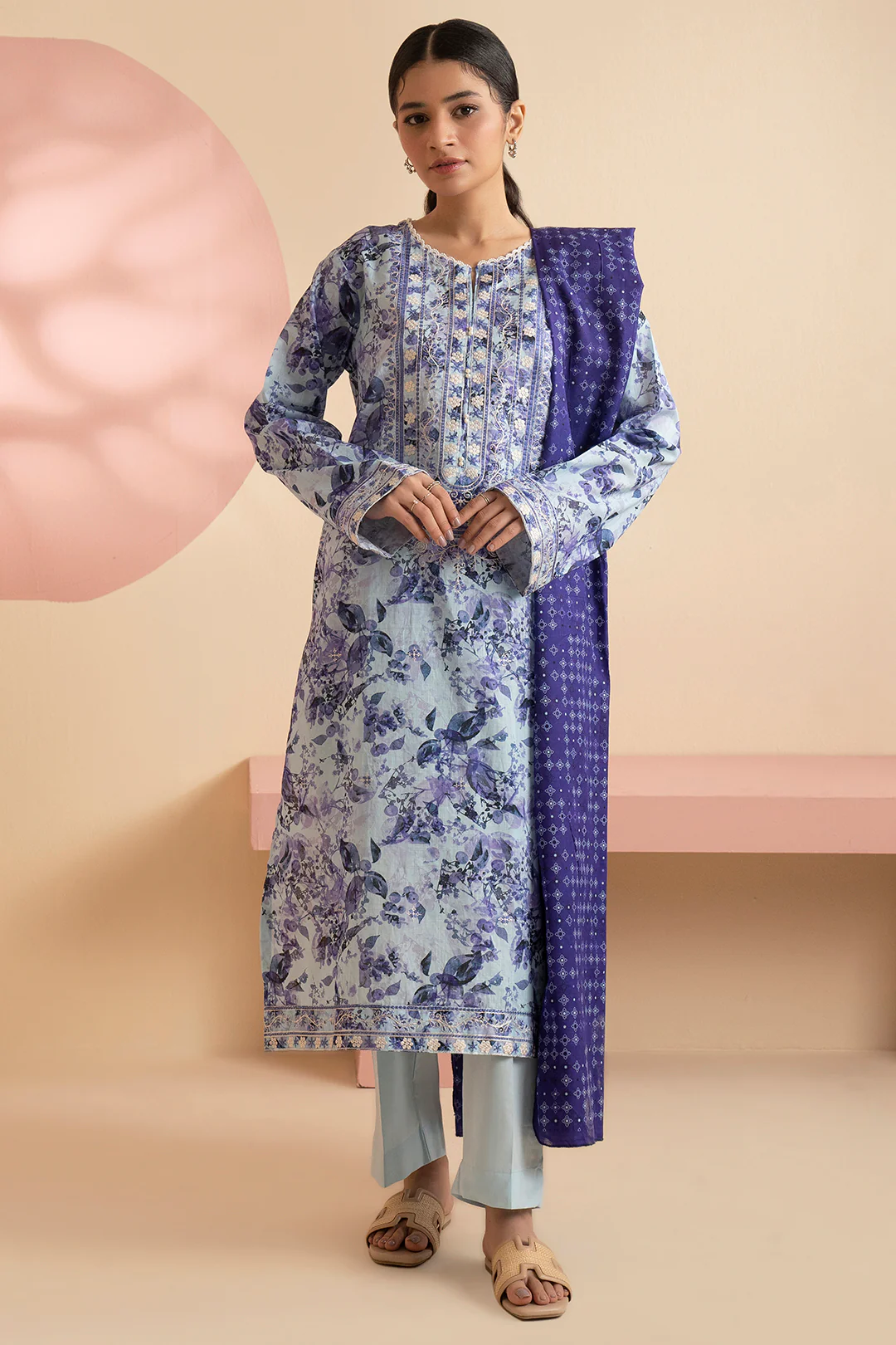 Embroidered Kurta Dupatta Trouser - 1632 - Image 3