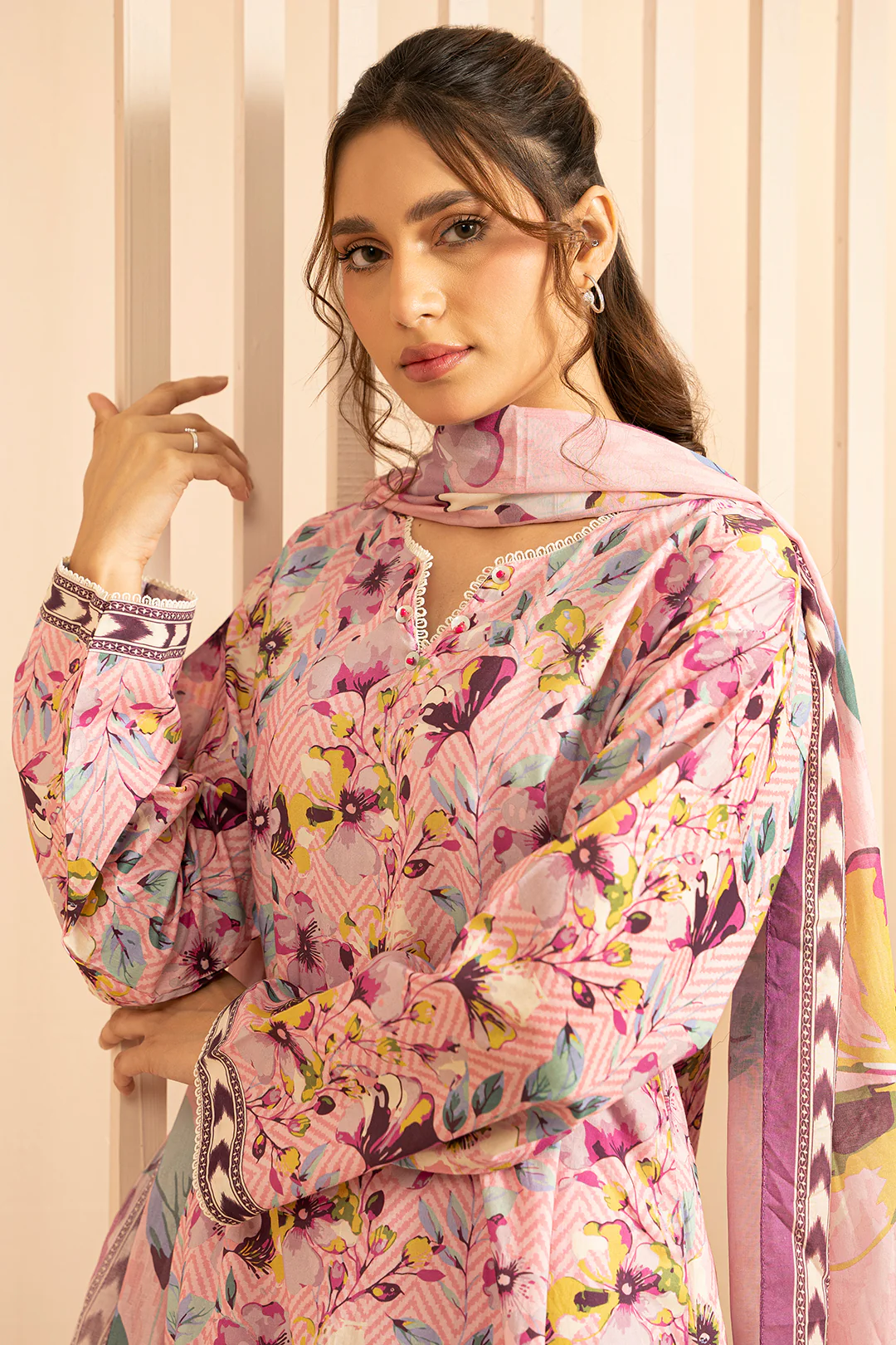 Kurta Dupatta Trouser - 1697 - Image 2