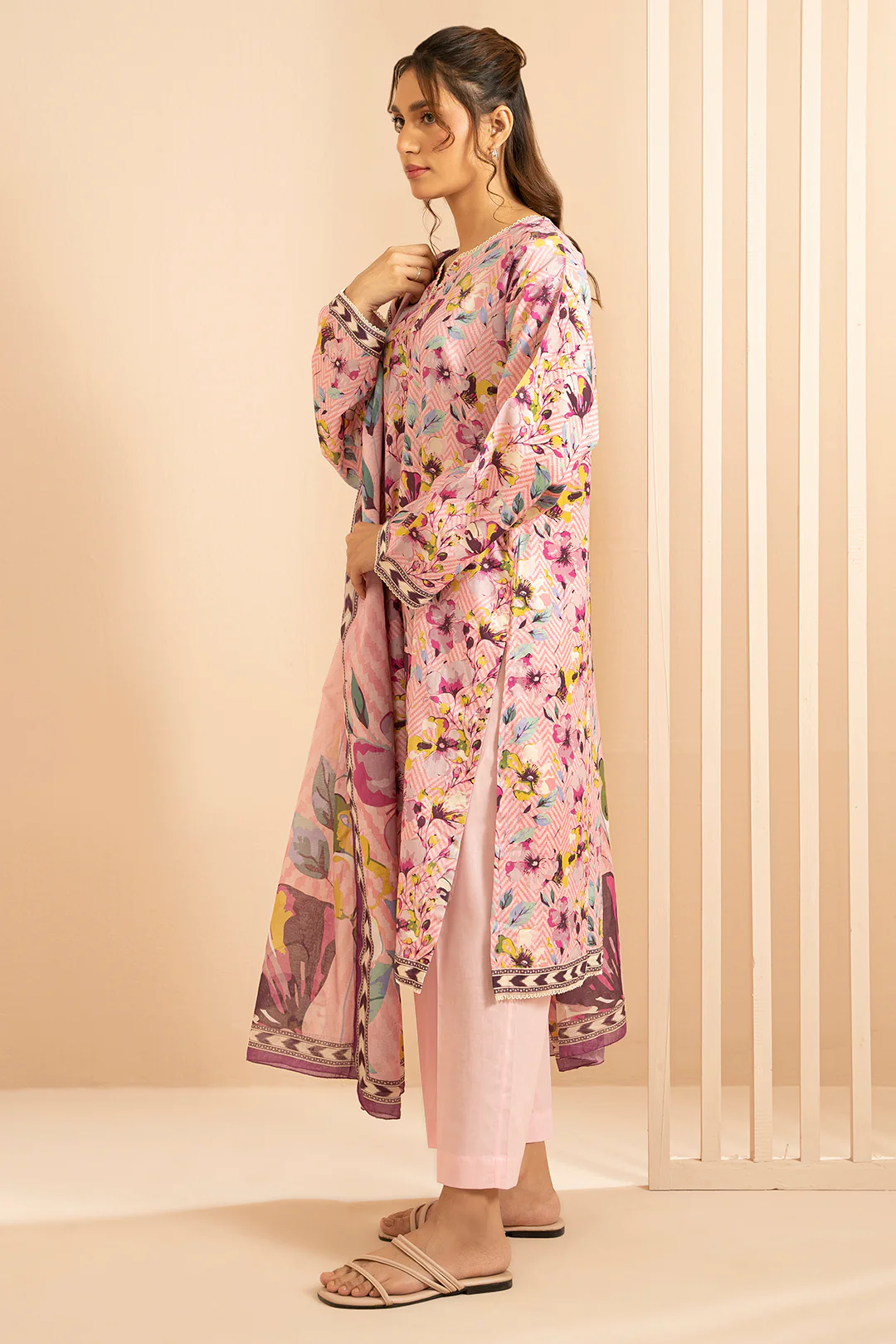 Kurta Dupatta Trouser - 1697 - Image 8