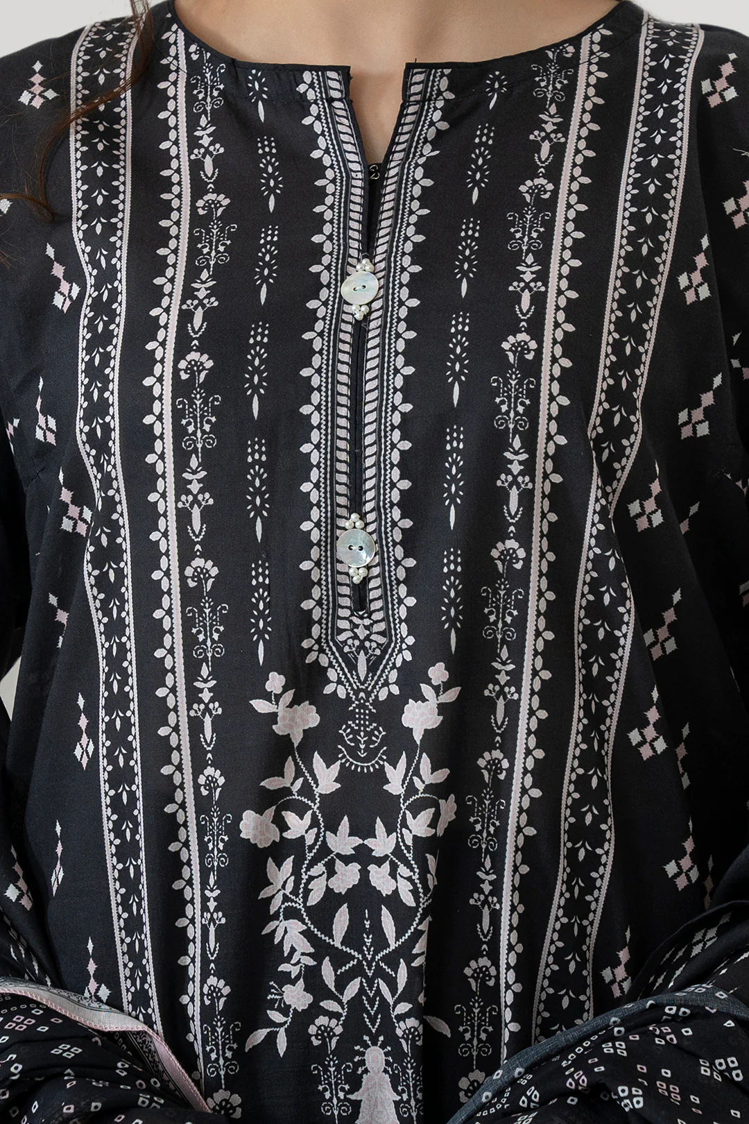 Kurta Dupatta Trouser - 1700 - Image 5
