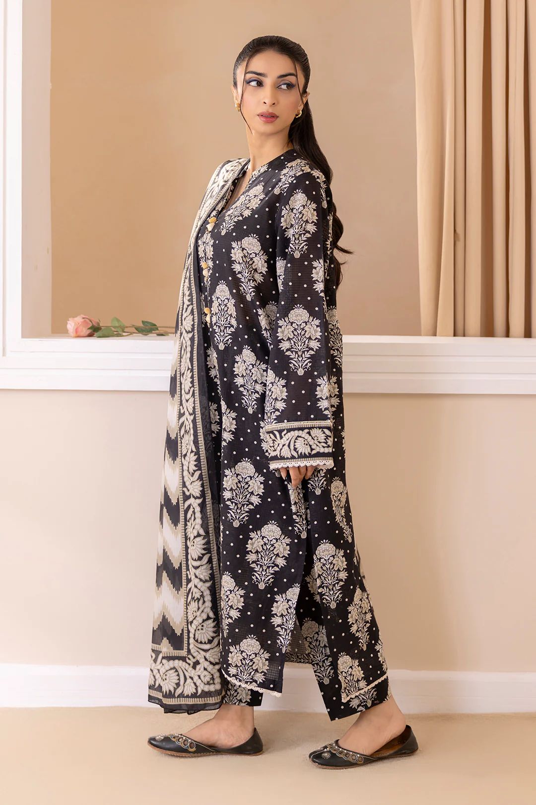 Kurta Dupatta Trouser - 1701 - Image 5