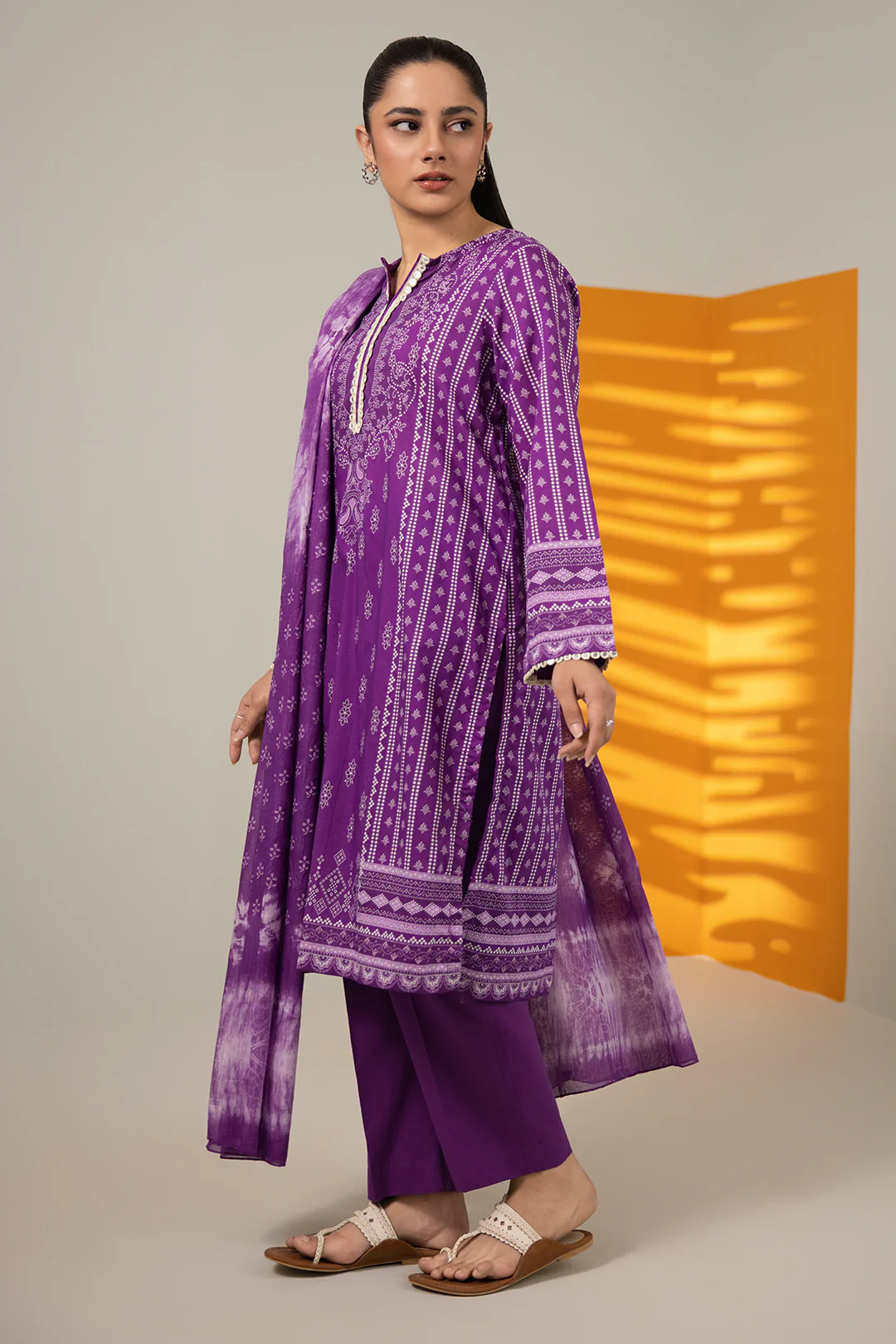 Kurta Dupatta Trouser - 1707 - Image 3