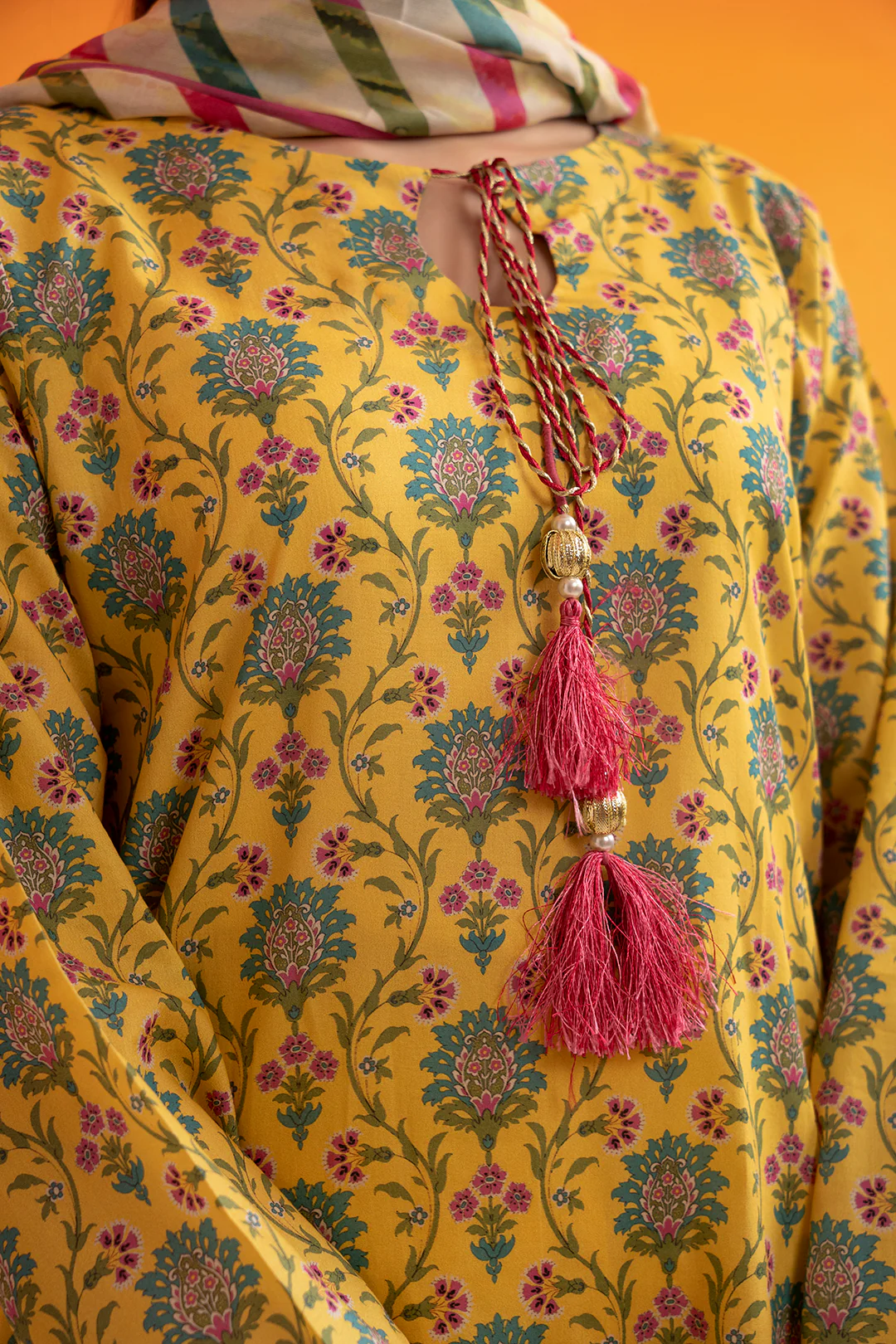 Kurta Dupatta Trouser - 1709 - Image 4