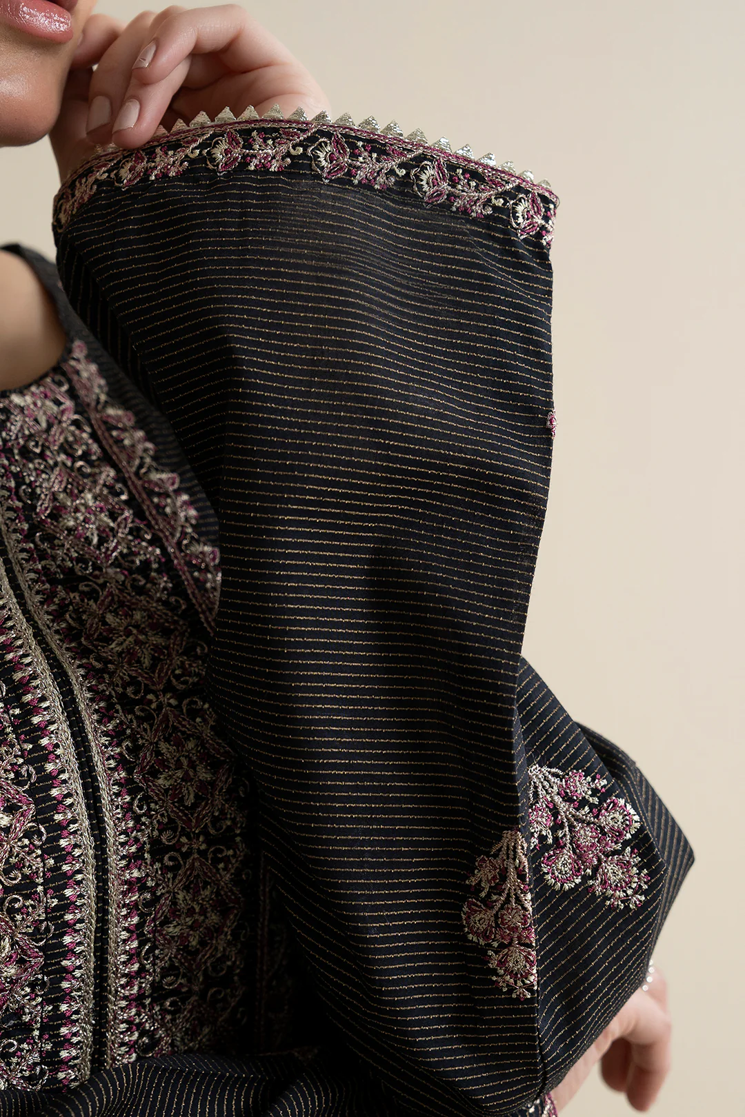 Embroidered Kurta Dupatta Trouser - 1722 - Image 7