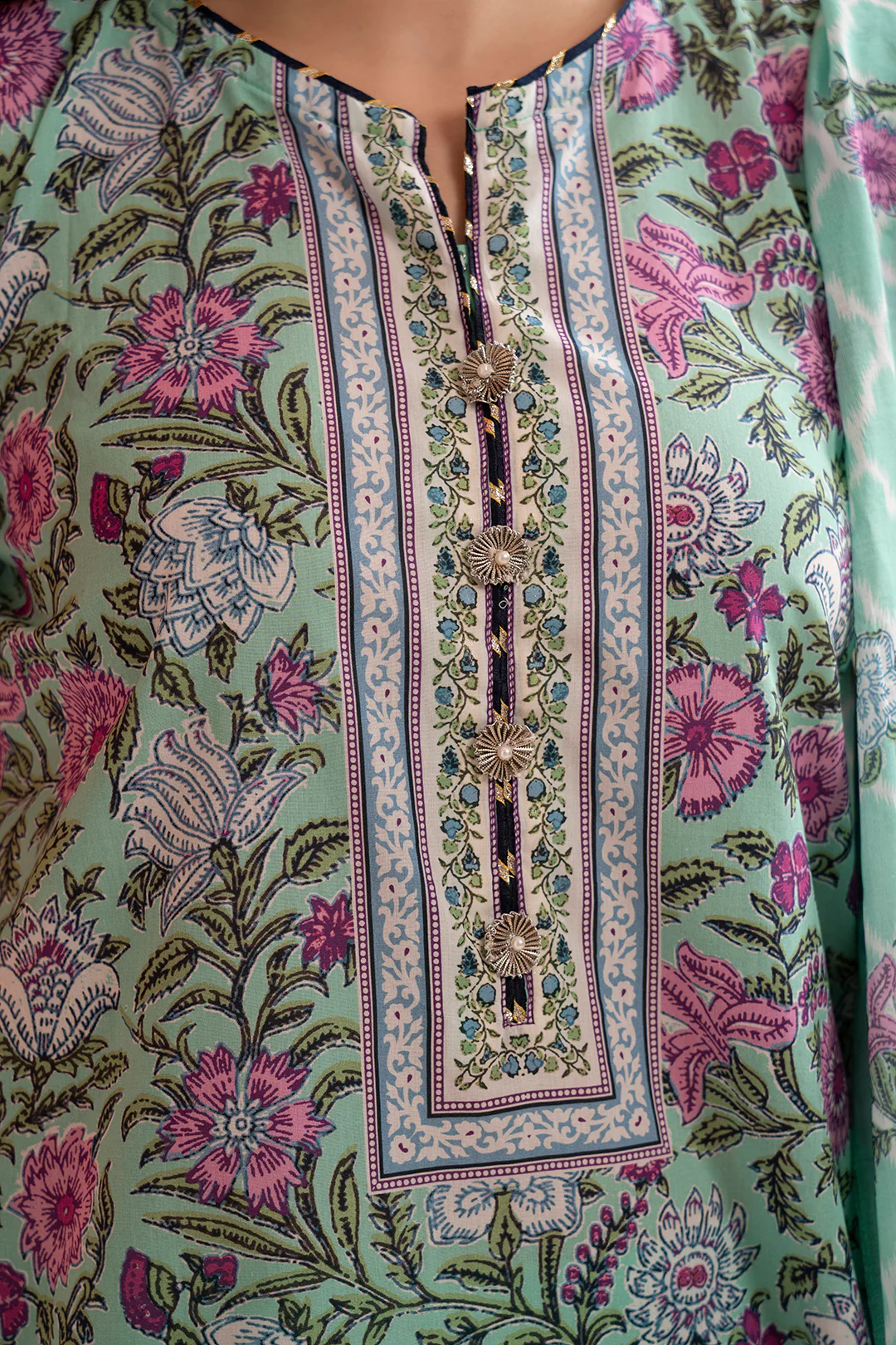 Kurta Dupatta Trouser - 1780 - Image 3