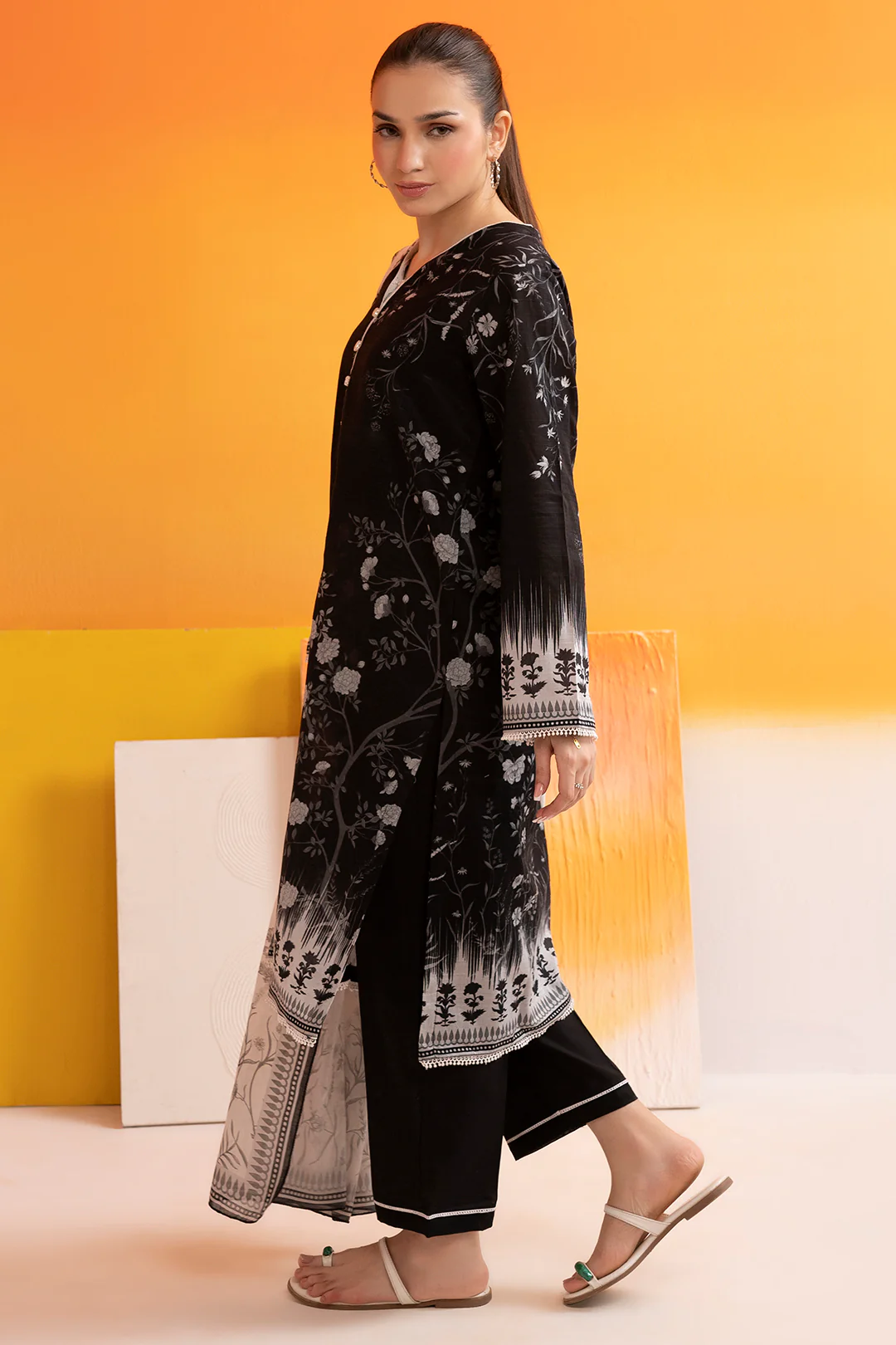 Kurta Dupatta Trouser - 1827 - Image 6
