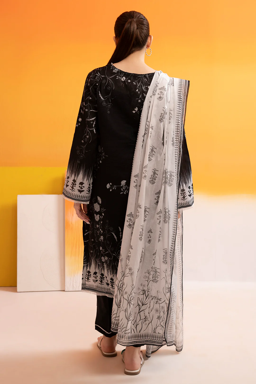 Kurta Dupatta Trouser - 1827 - Image 9