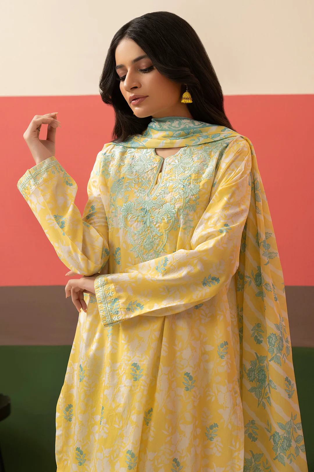 Embroidered Kurta Dupatta Trouser - 1831 - Image 2