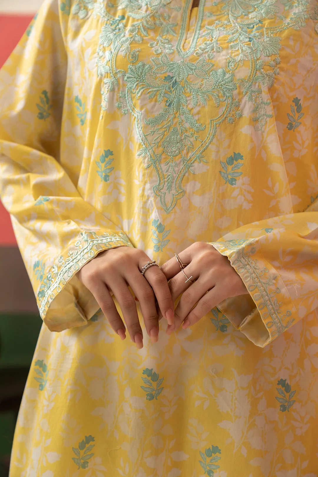 Embroidered Kurta Dupatta Trouser - 1831 - Image 3